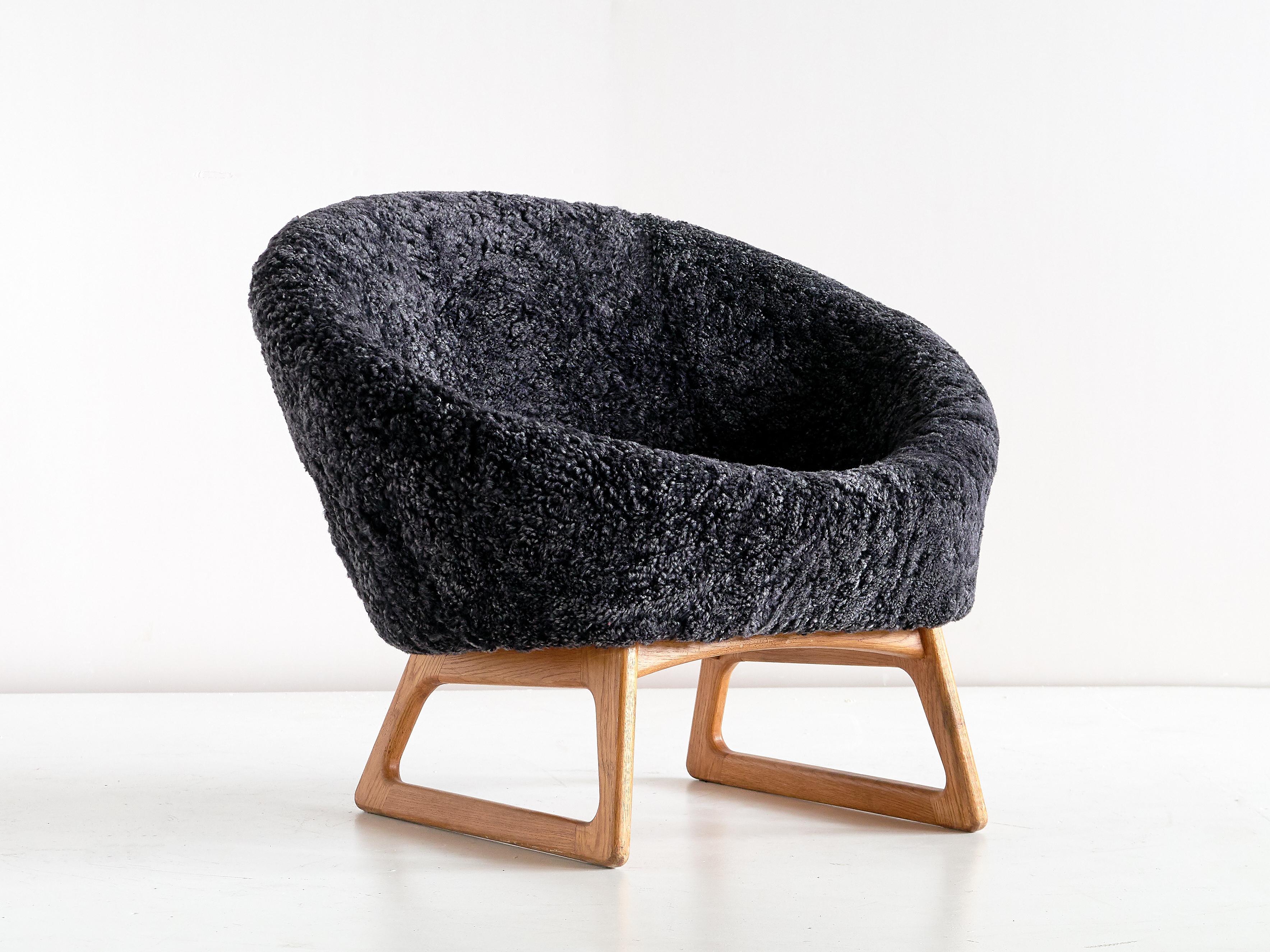 Pair of Kurt Østervig Sheepskin Lounge Chairs, Rolschau Møbler, Denmark, 1958 For Sale 1