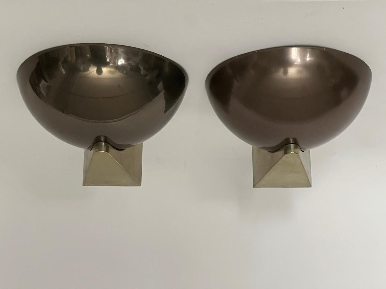 Americano Coppia di lampade Kurt Versen in ottone e bronzo antico, anni '30 in vendita
