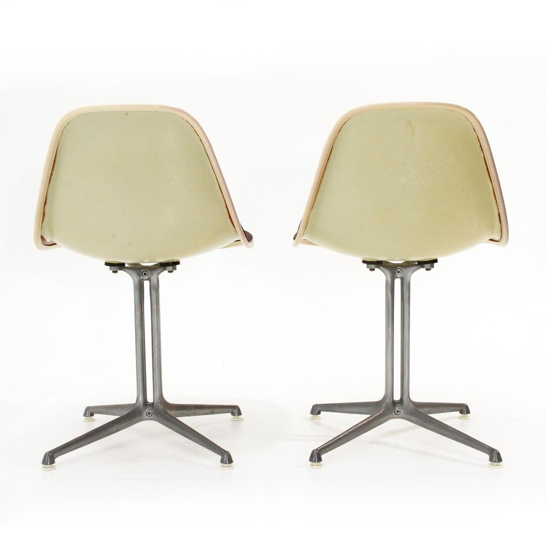 Pair of 'La Fonda' Chairs by Charles & Ray Eames for Herman Miller, 1960s In Good Condition In Savona, IT