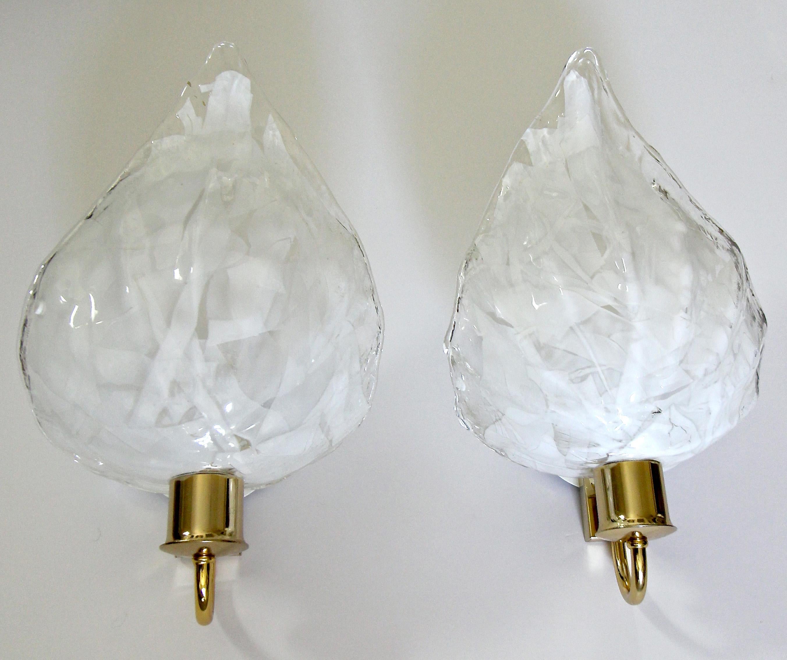 Pair of La Murrina Murano White and Clear Glass Leaf Wall Sconces For Sale 4