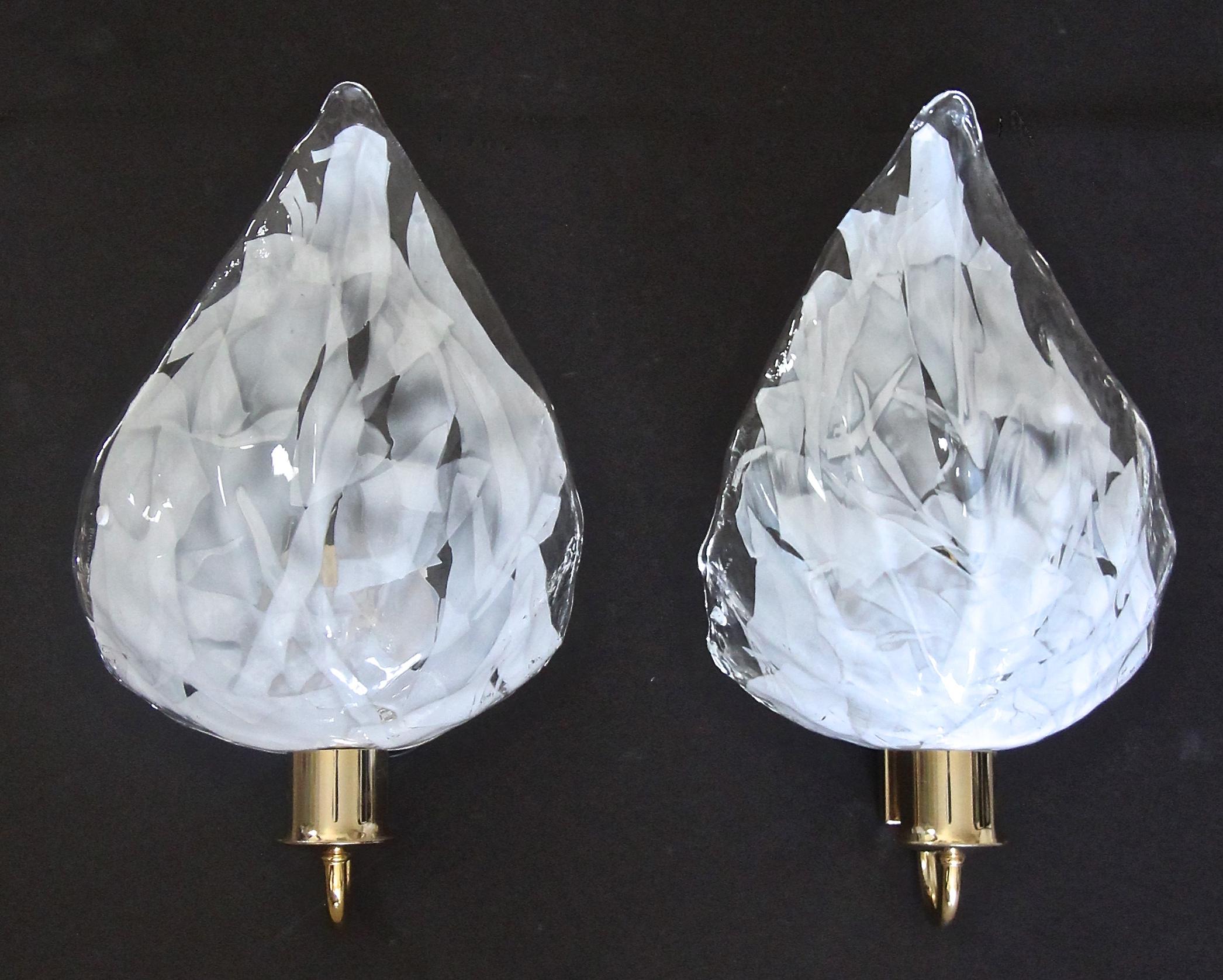 Pair of La Murrina Murano White and Clear Glass Leaf Wall Sconces For Sale 11
