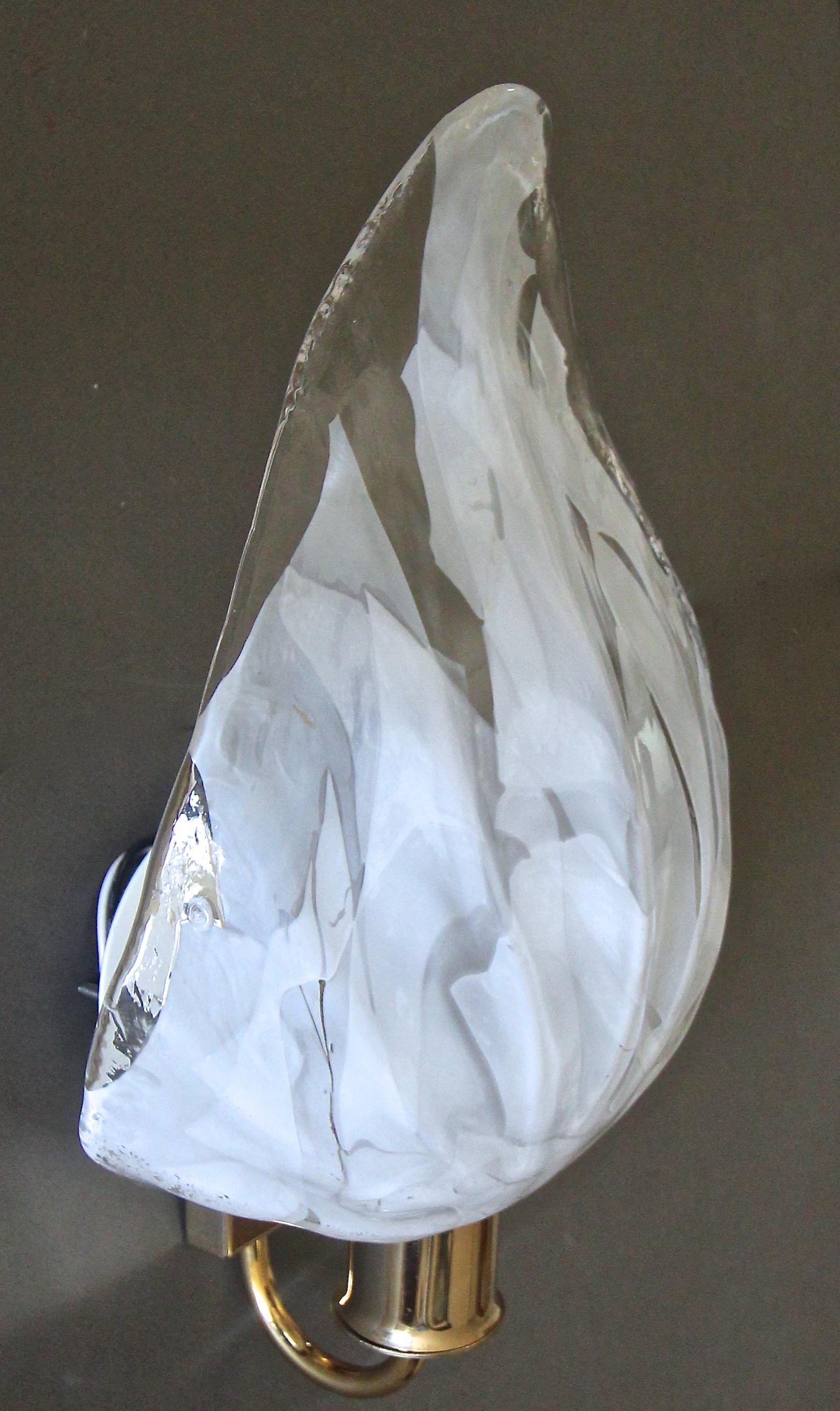 Pair of La Murrina Murano White and Clear Glass Leaf Wall Sconces For Sale 1