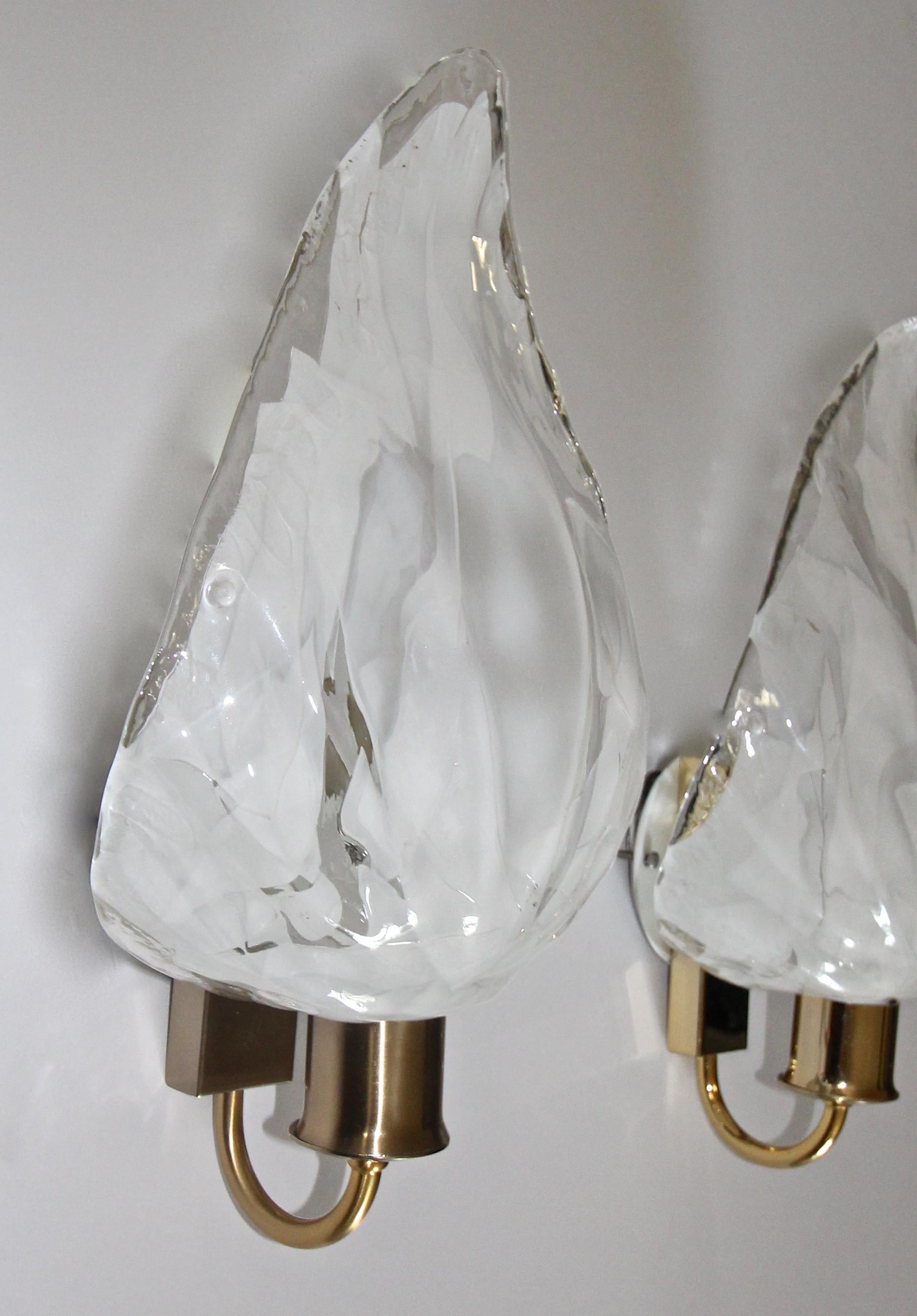 Pair of La Murrina Murano White and Clear Glass Leaf Wall Sconces For Sale 3