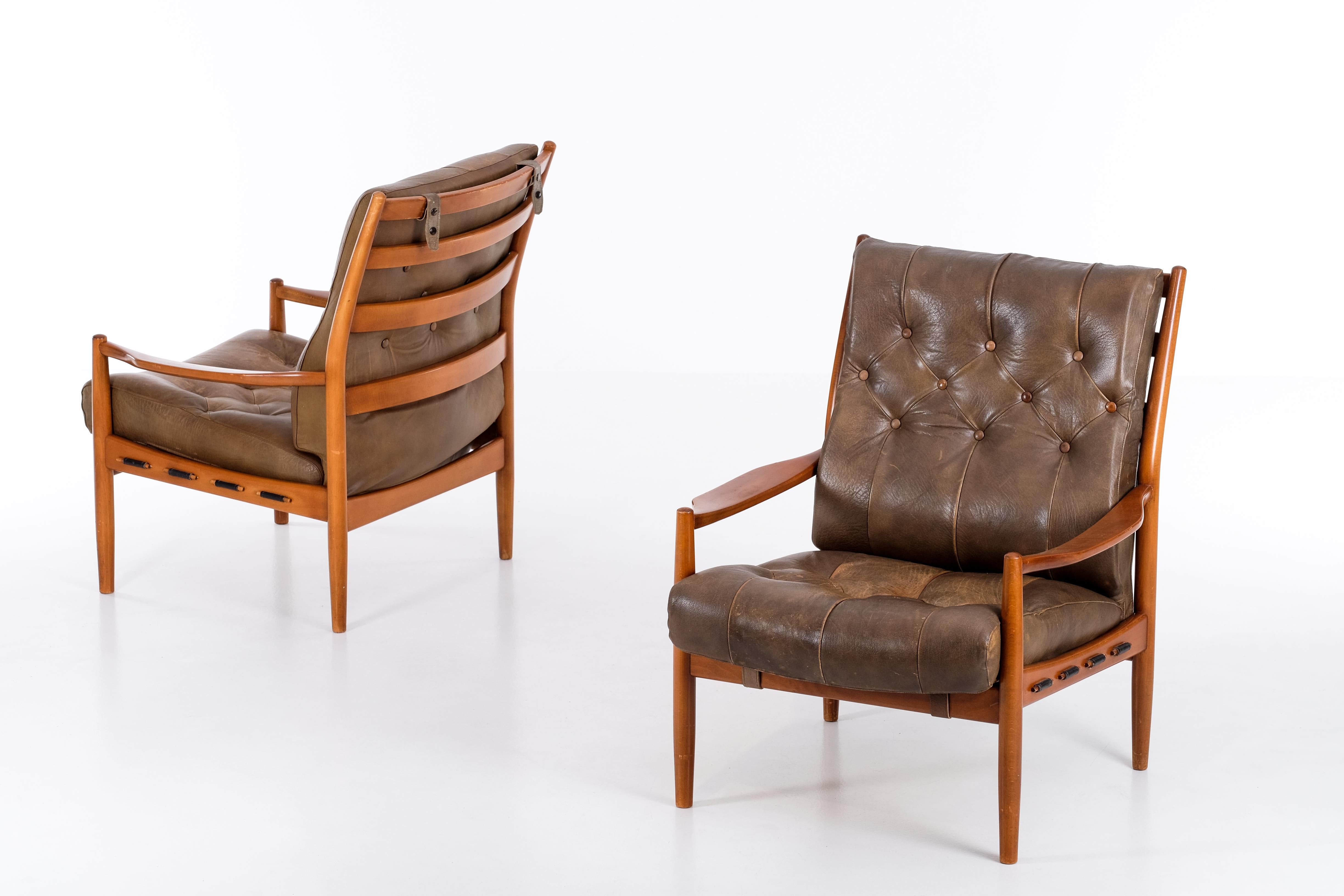 Scandinavian Modern Pair of 'Läckö' Easy Chairs by Ingemar Thillmark, 1960s For Sale