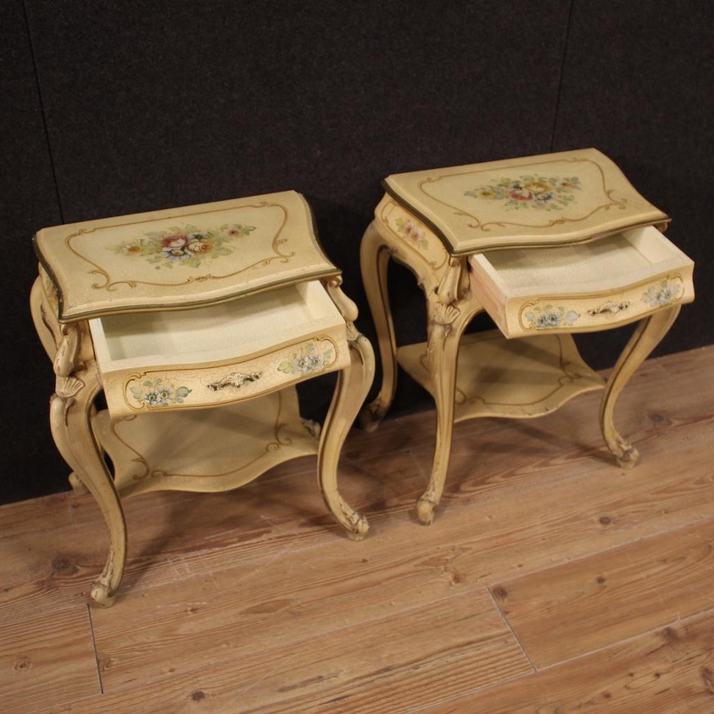 Pair of Lacquered, Gilded and Painted Venetian Bedside Tables, 20th Century For Sale 3