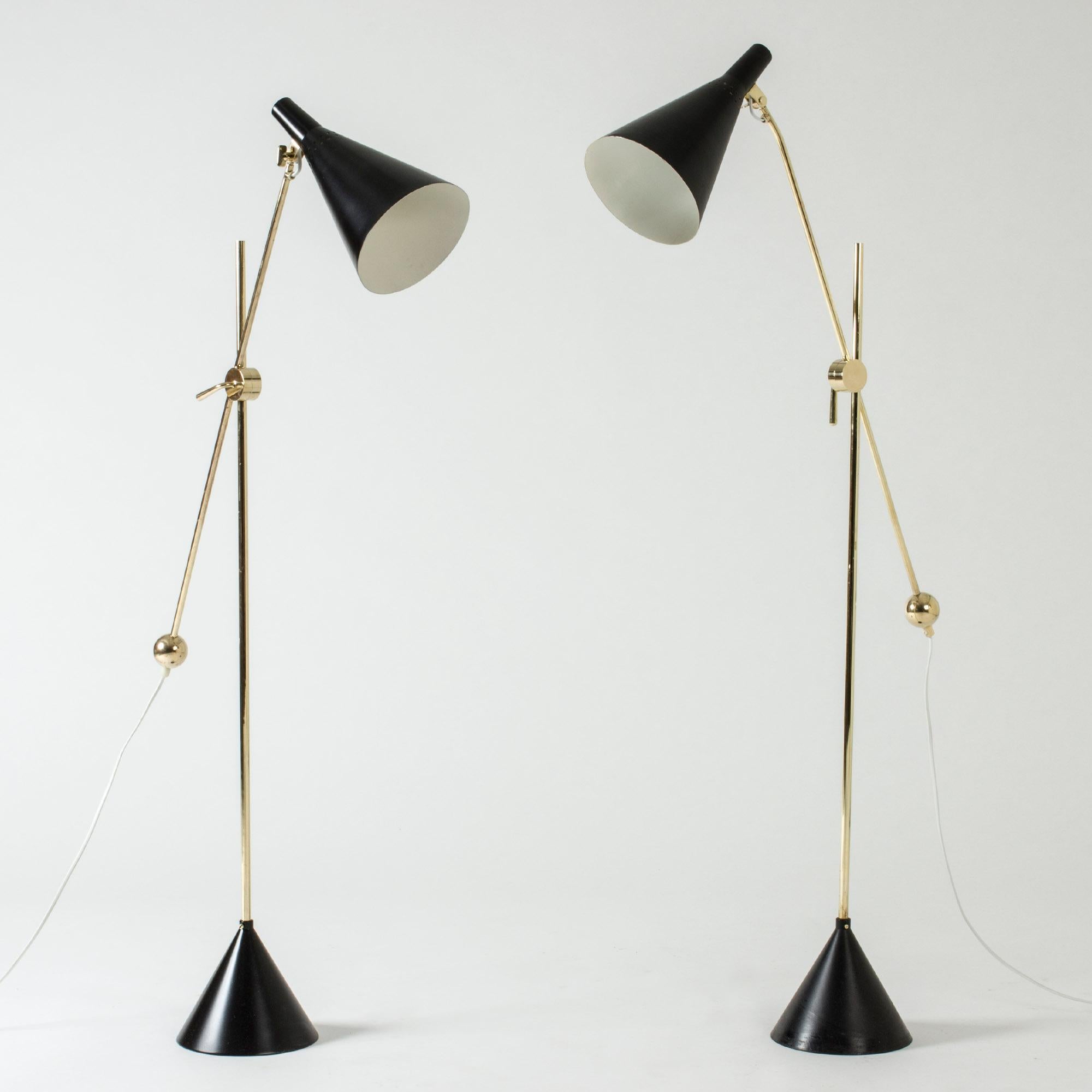 Scandinavian Modern Pair of Lacquered Metal and Brass Floor Lamps by Tapio Wirkkala for Idman Oy
