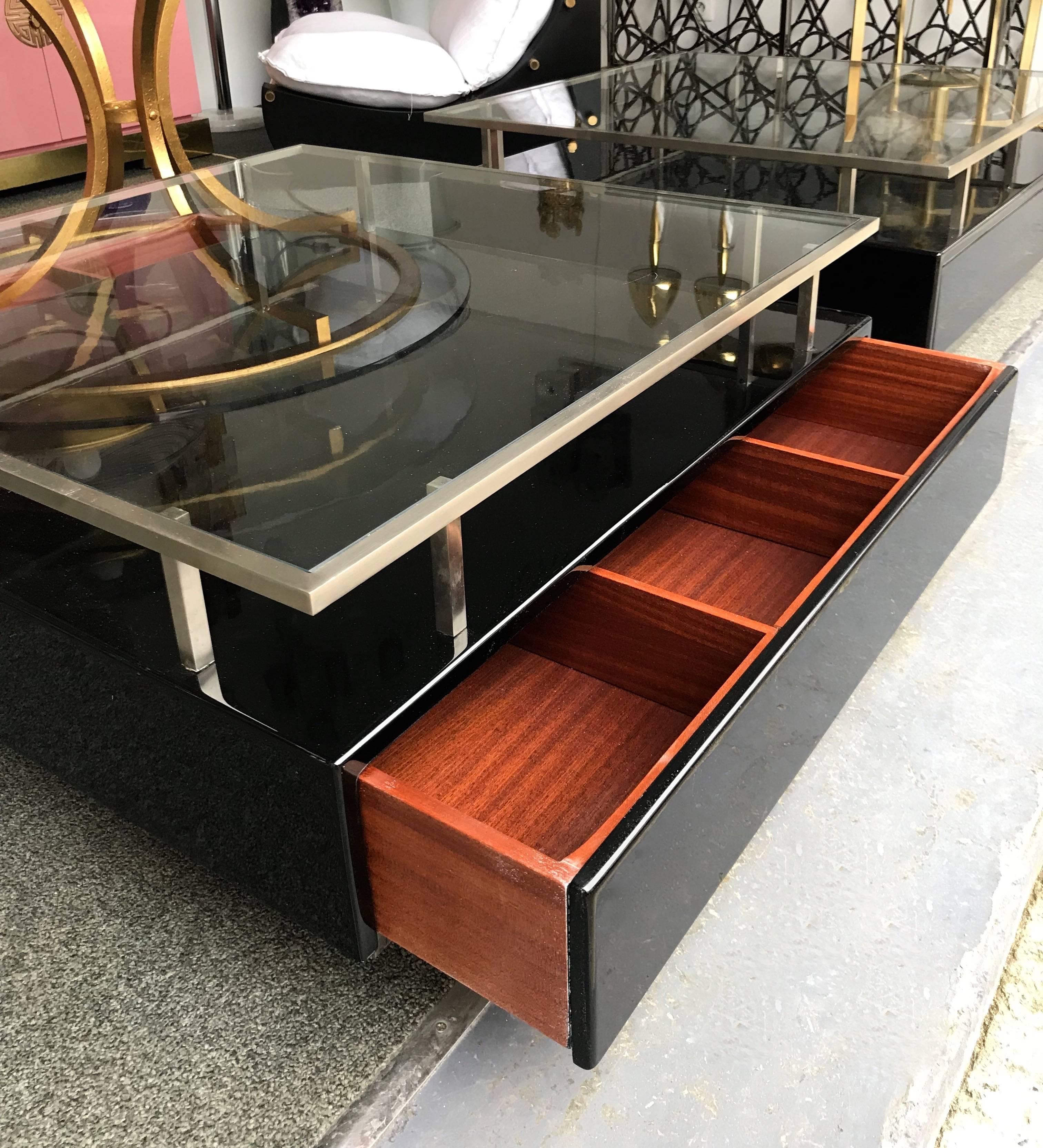 Pair of Lacquered Tables by Guy Lefevre for Maison Jansen, France, 1970s In Excellent Condition In SAINT-OUEN, FR