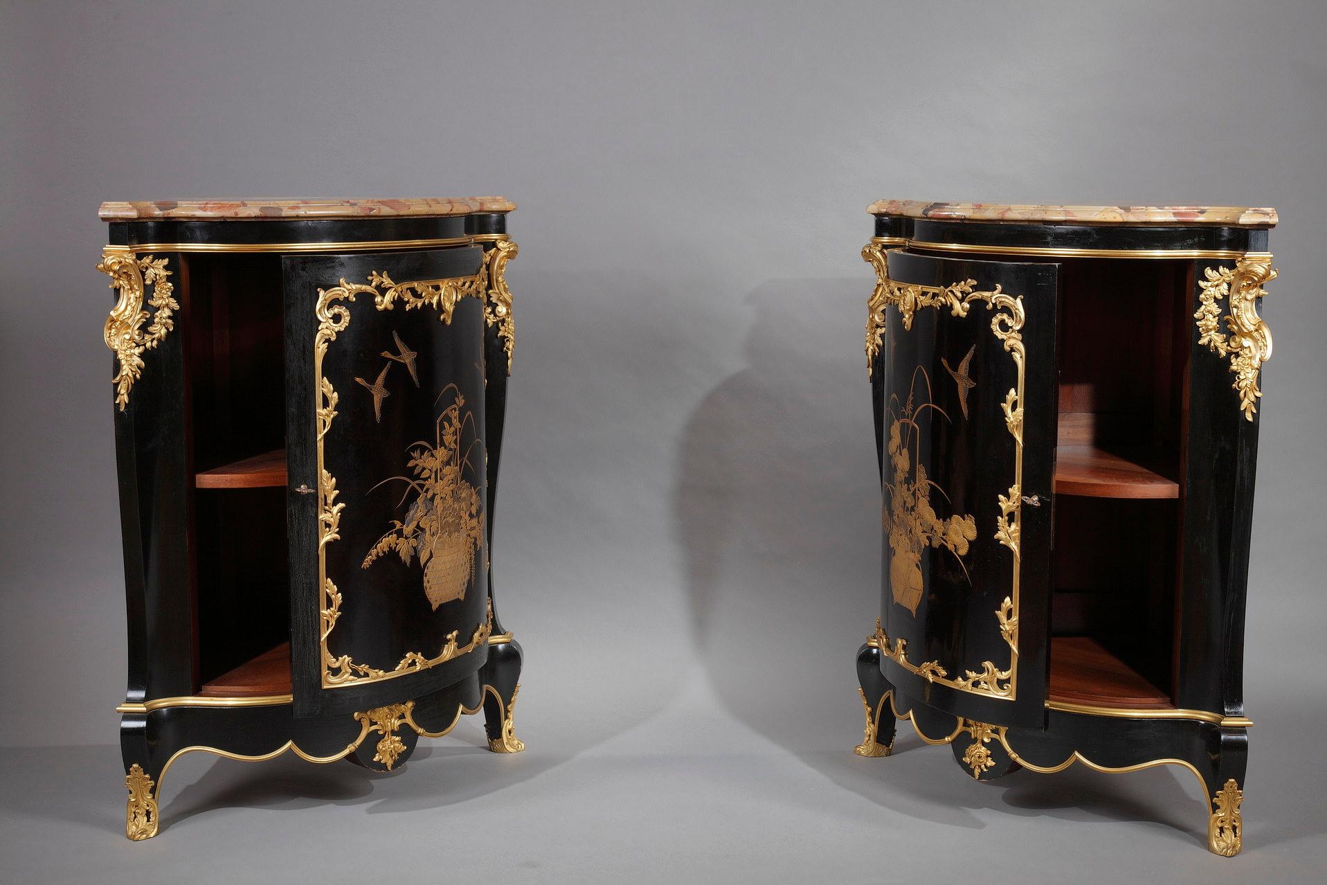 Pair of Lacquered Wood Encoignures, by A.E. Beurdeley, France, Circa 1890 For Sale 3