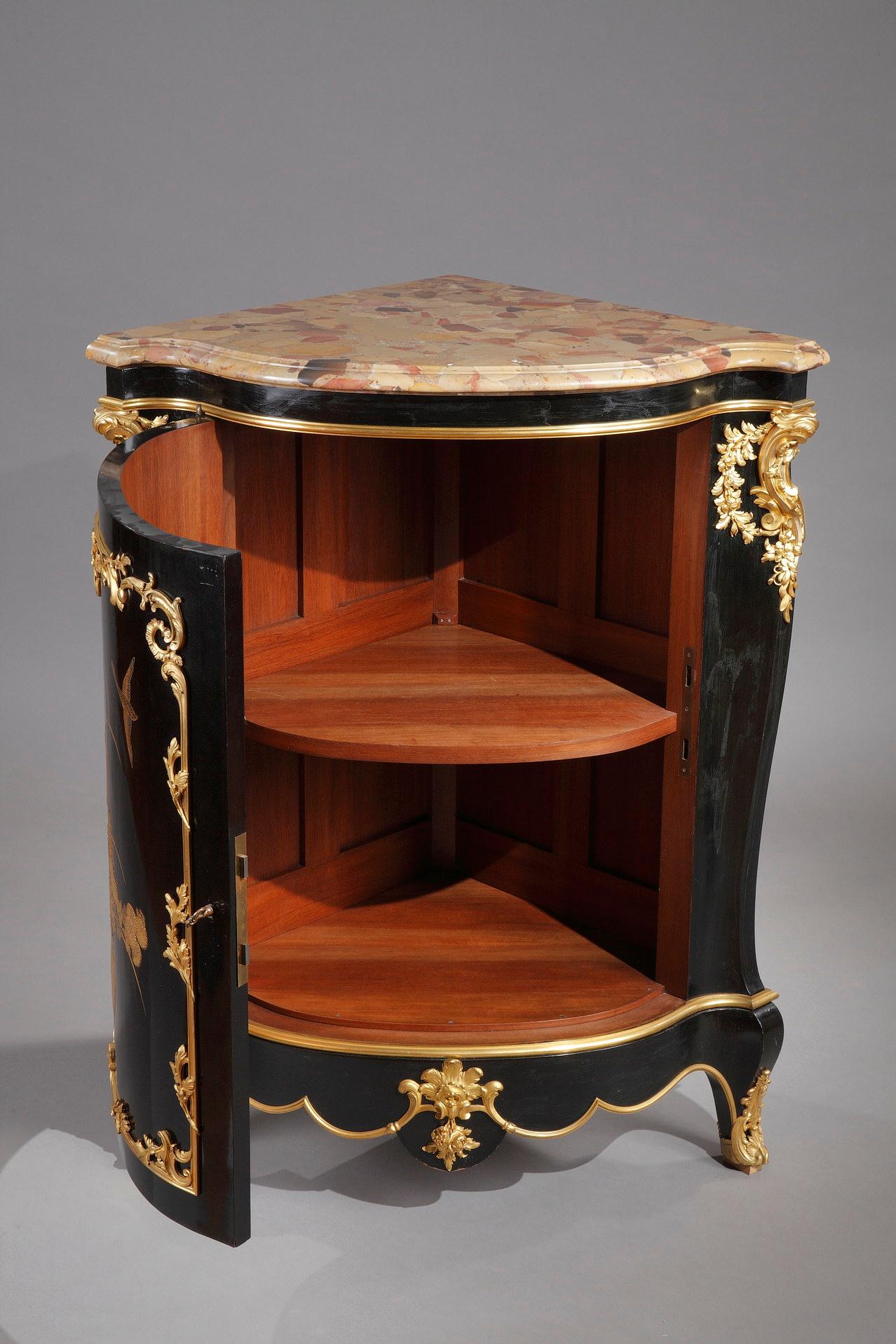 Pair of Lacquered Wood Encoignures, by A.E. Beurdeley, France, Circa 1890 For Sale 4