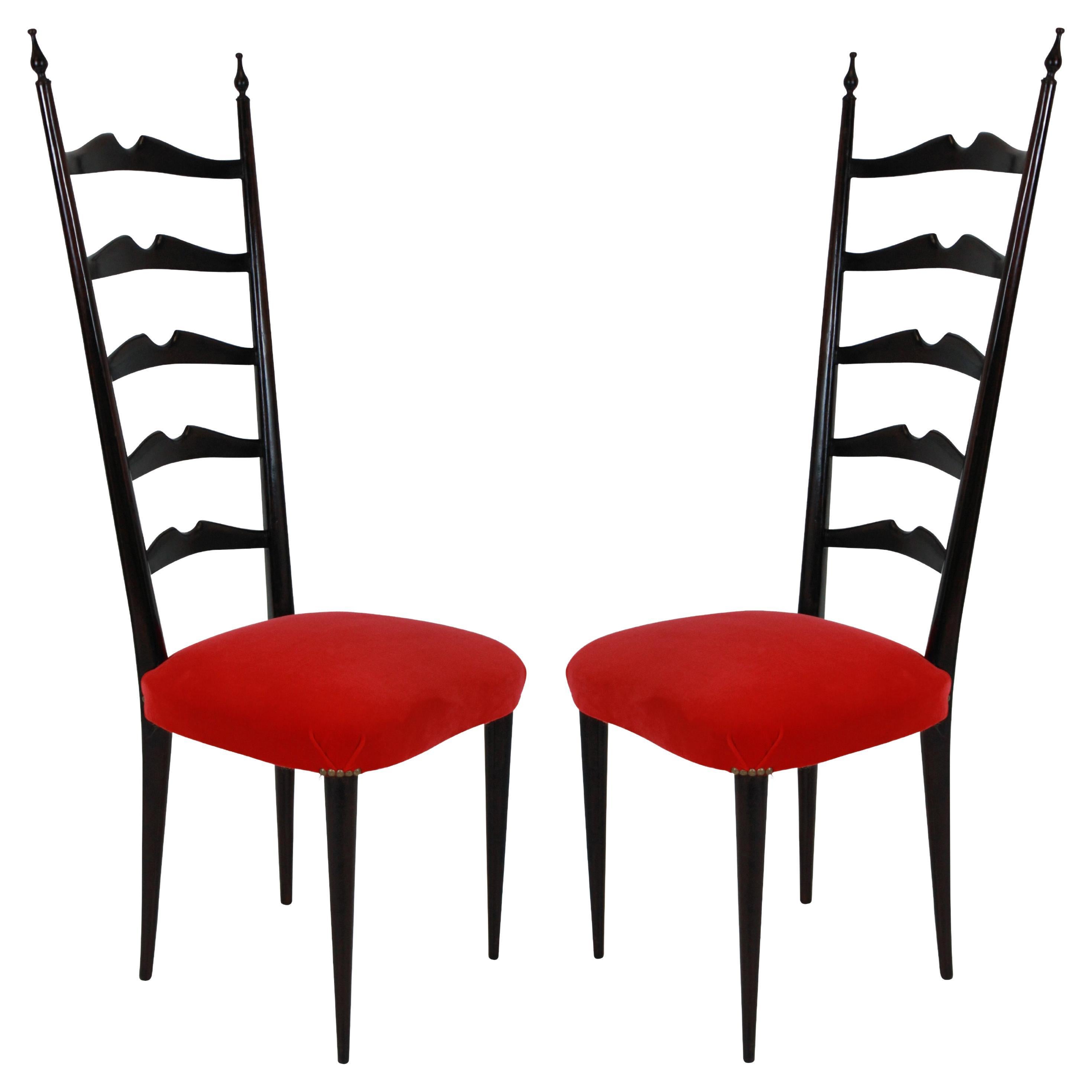 Paire de chaises à dossier en échelle de style Paolo Buffa