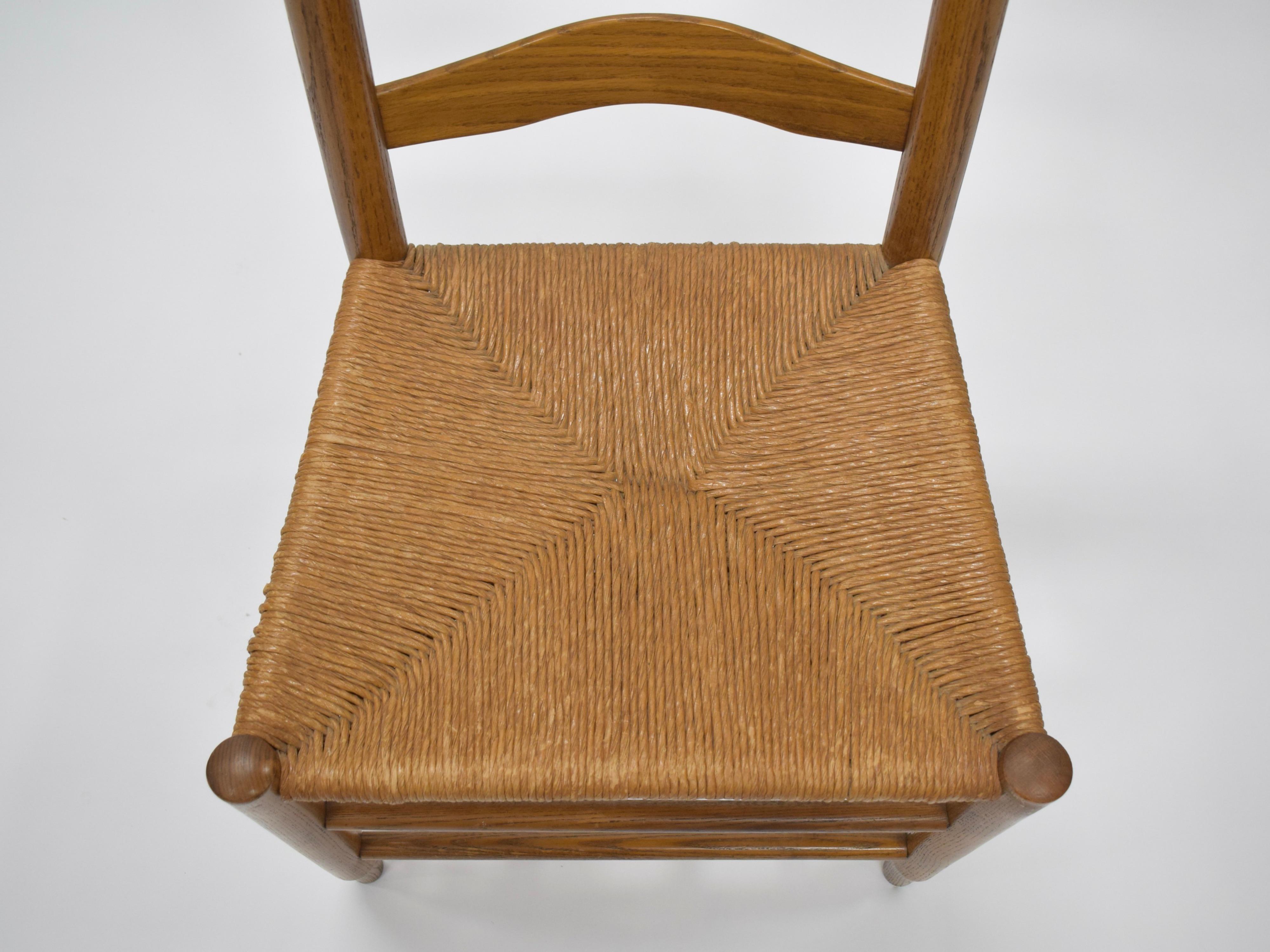 Paire de chaises Ladderback dans le style de Charlotte Perriand Bon état - En vente à Los Angeles, CA