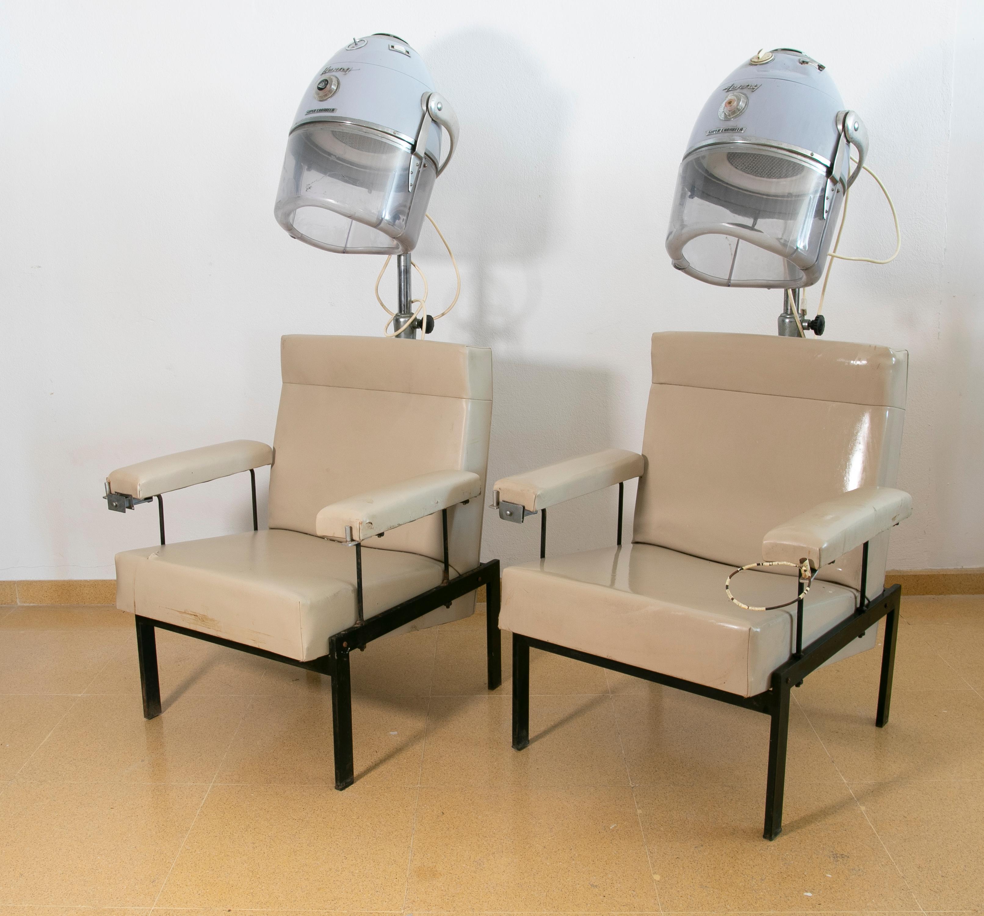 Pair of Ladies hairdressing chairs with Original Machine, Henry Colomer brand. Numbered.