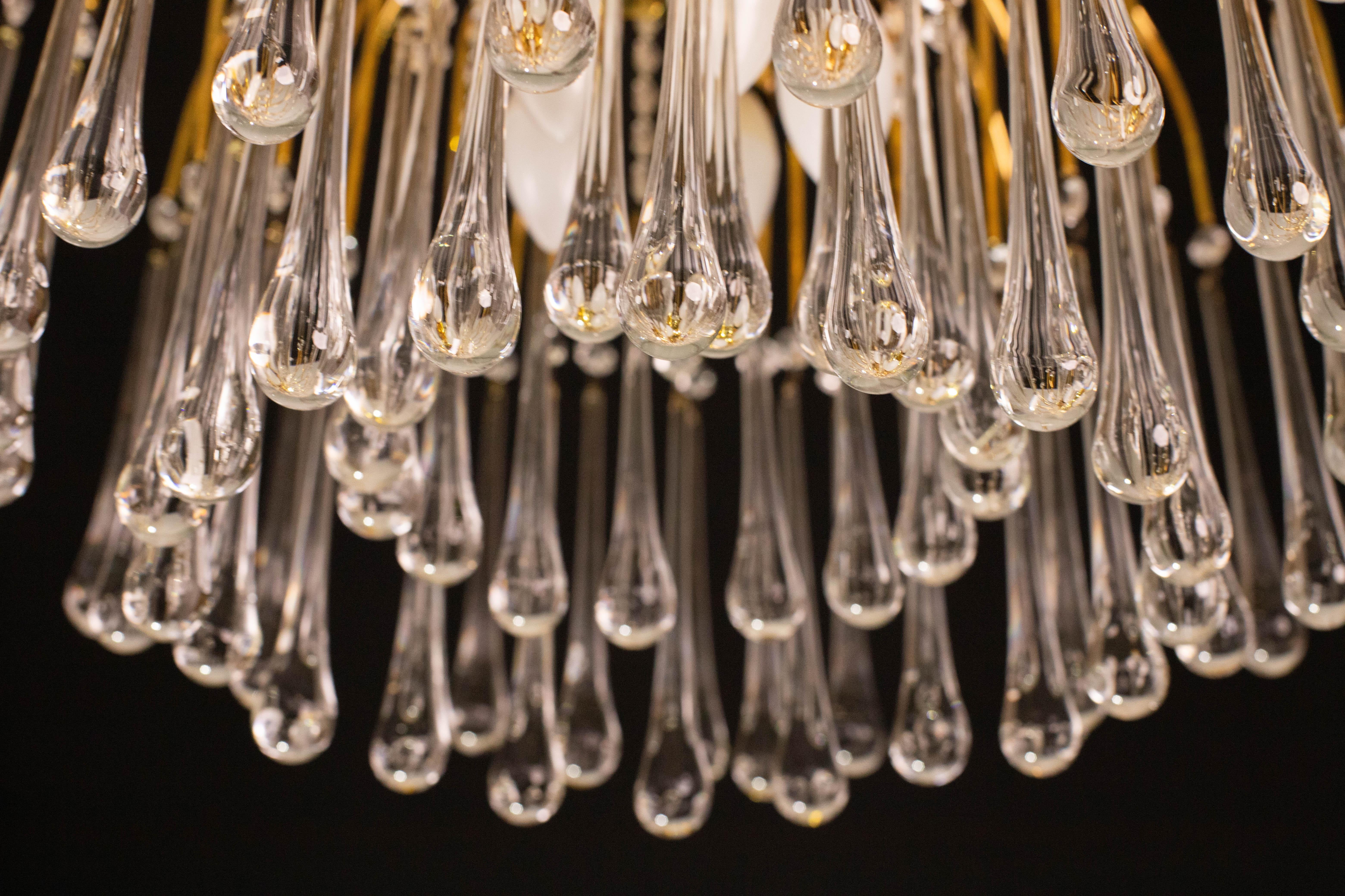 Pair of Lady White, Murano Chandelier White Drops, 1970s For Sale 4