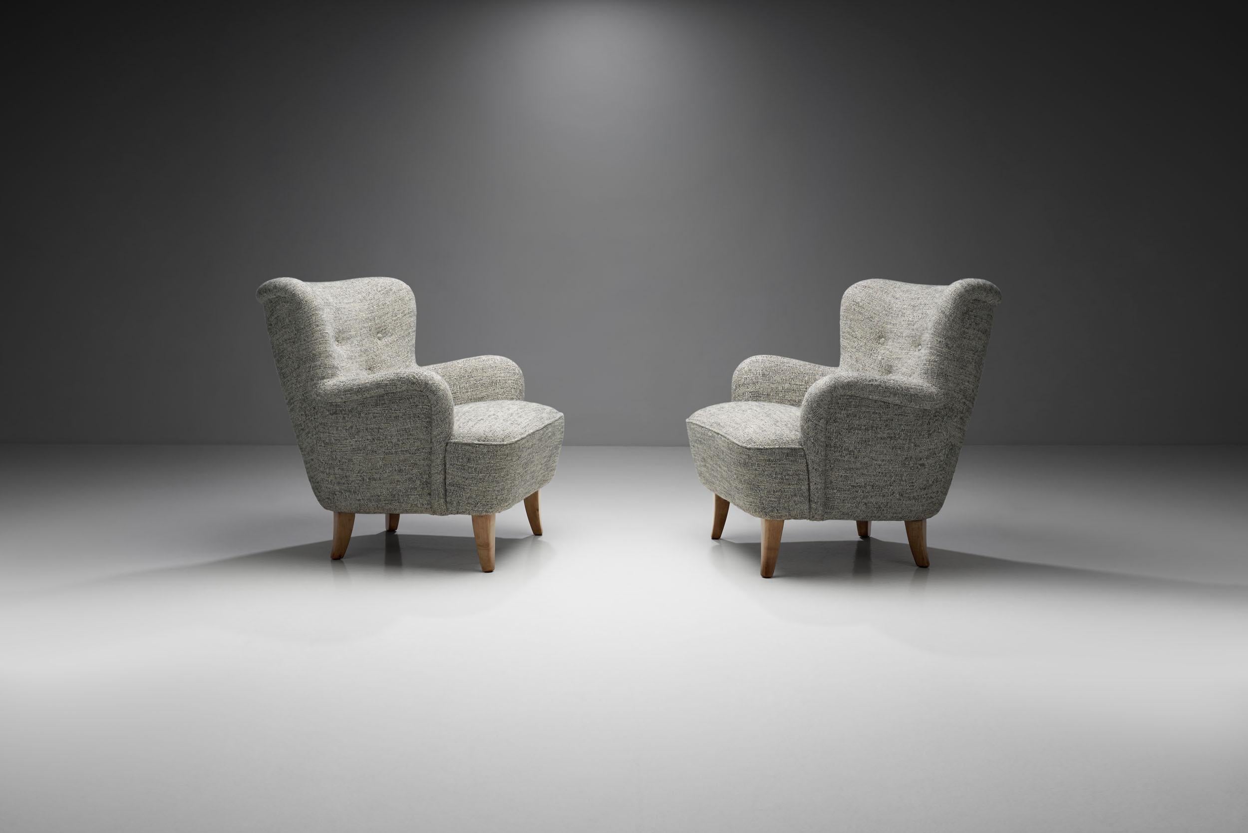 Pair of “Laila” Armchairs by Ilmari Lappalainen for Asko, Finland, 1948 In Good Condition For Sale In Utrecht, NL