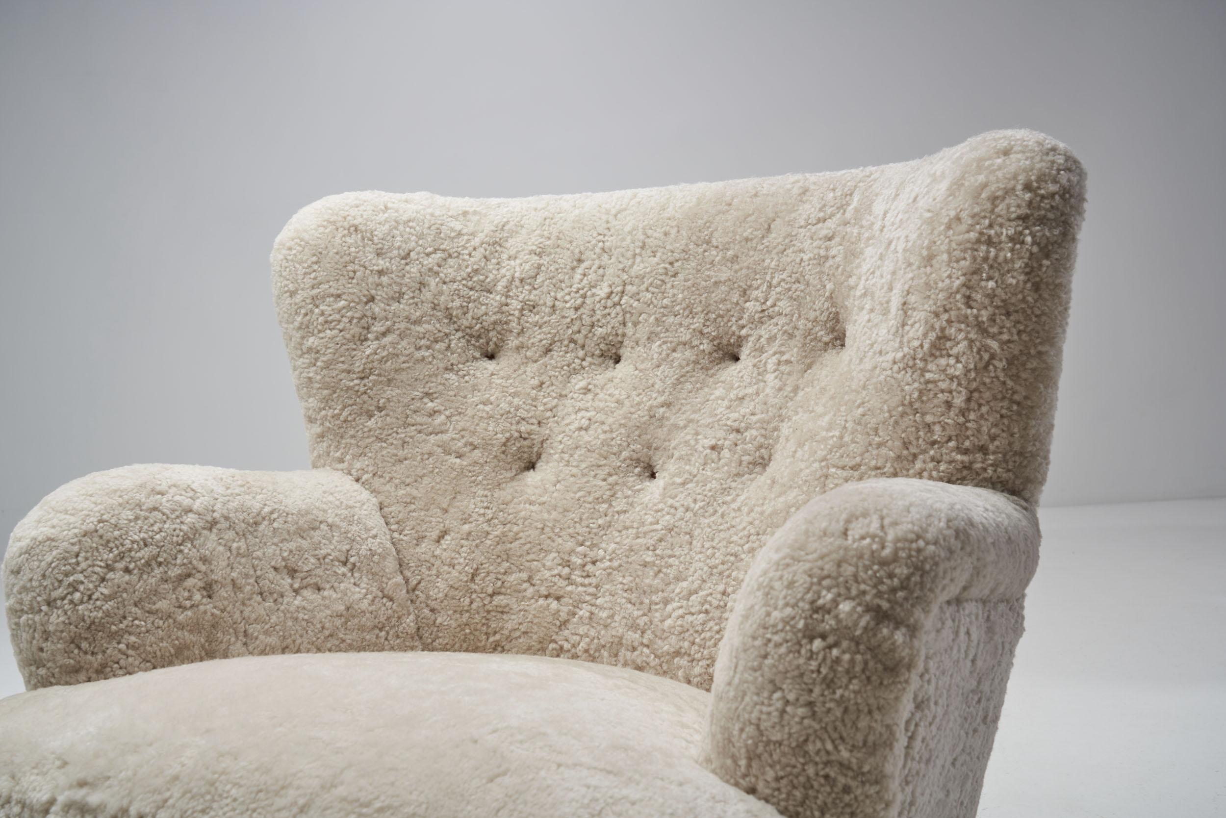 Pair of “Laila” Armchairs in Sheepskin by Ilmari Lappalainen, Finland 1948 For Sale 3