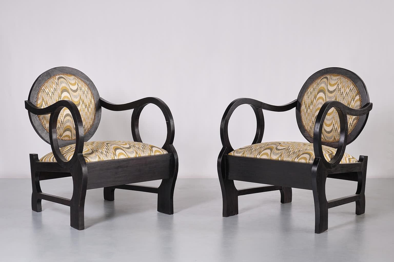Art Déco Coppia di poltrone attribuite a Lajos Kozma in Oak e Jacquard Dedar, fine anni '40 in vendita