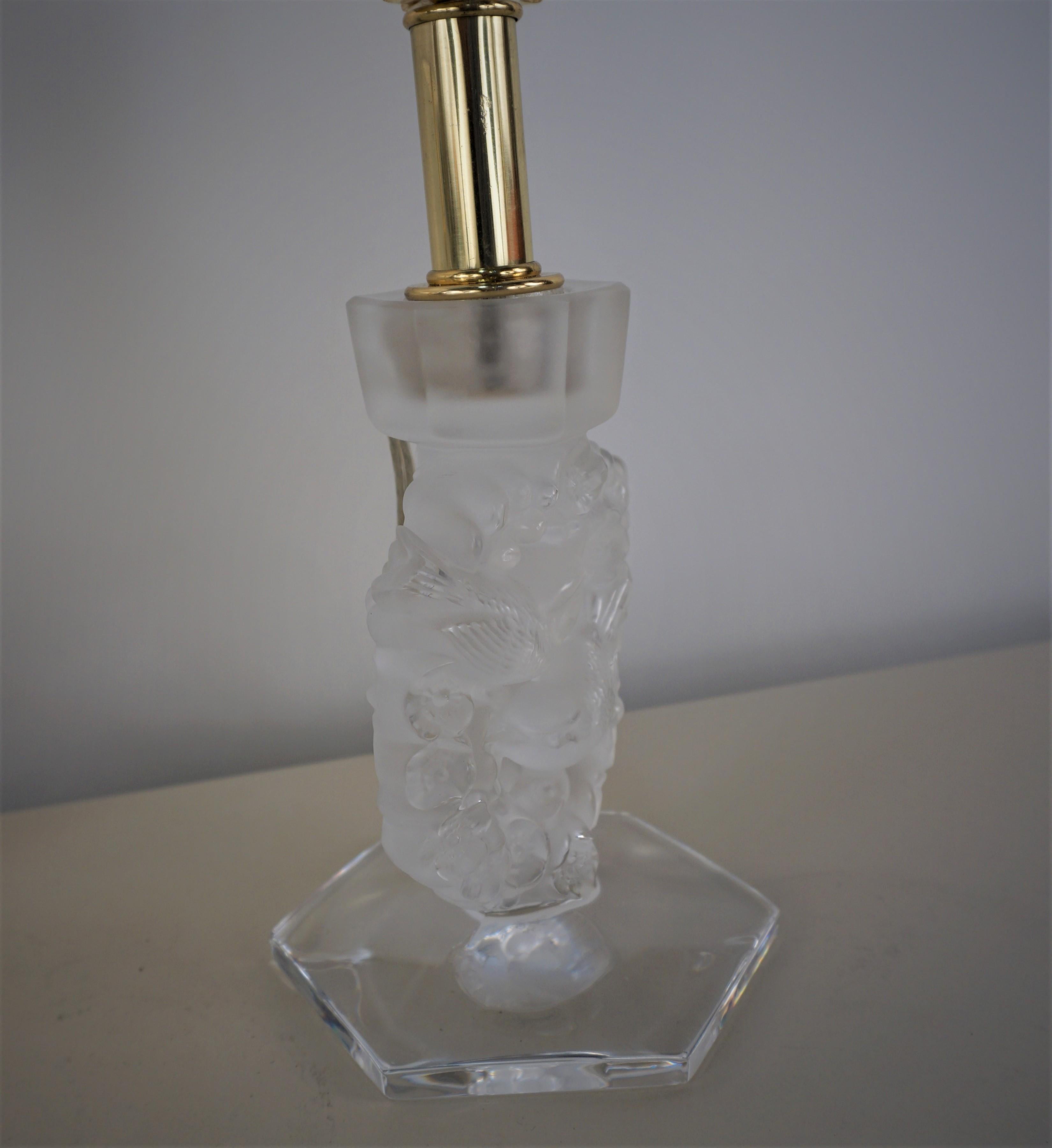 Pair of Lalique Clear and Frosted Crystal Candlestick Table Lamps For Sale 4
