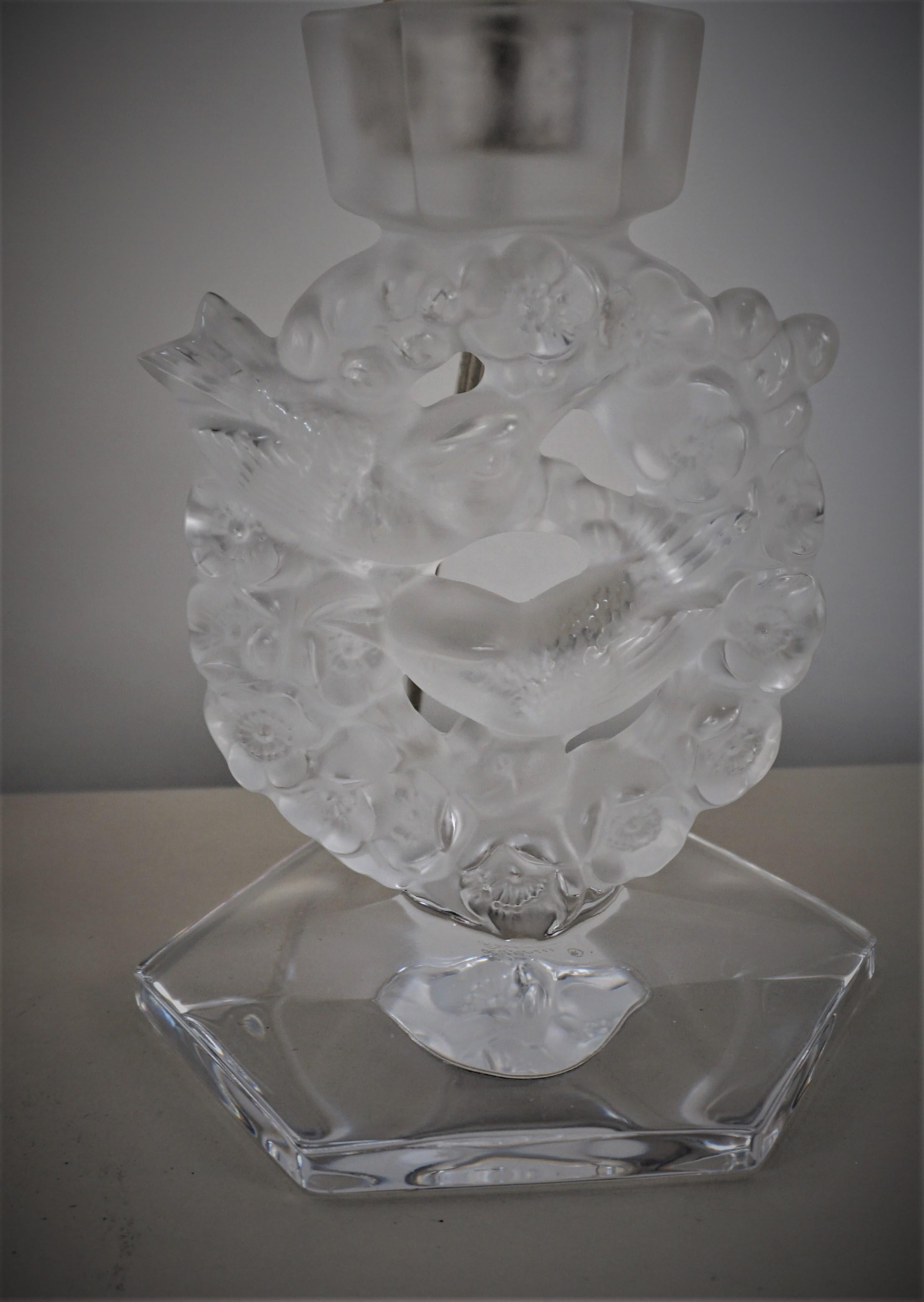 Pair of Lalique Clear and Frosted Crystal Candlestick Table Lamps For Sale 2