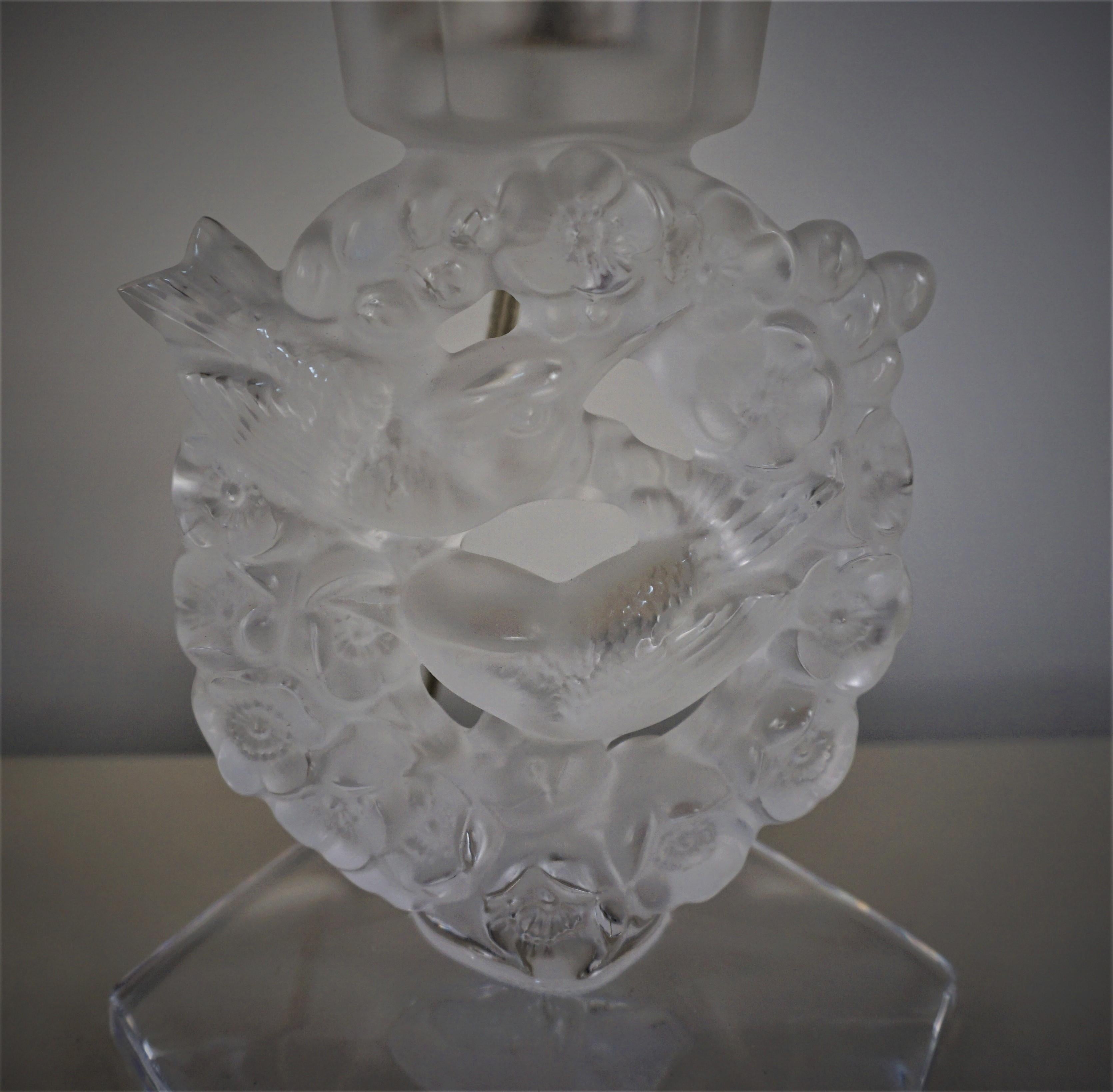 Pair of Lalique Clear and Frosted Crystal Candlestick Table Lamps For Sale 3