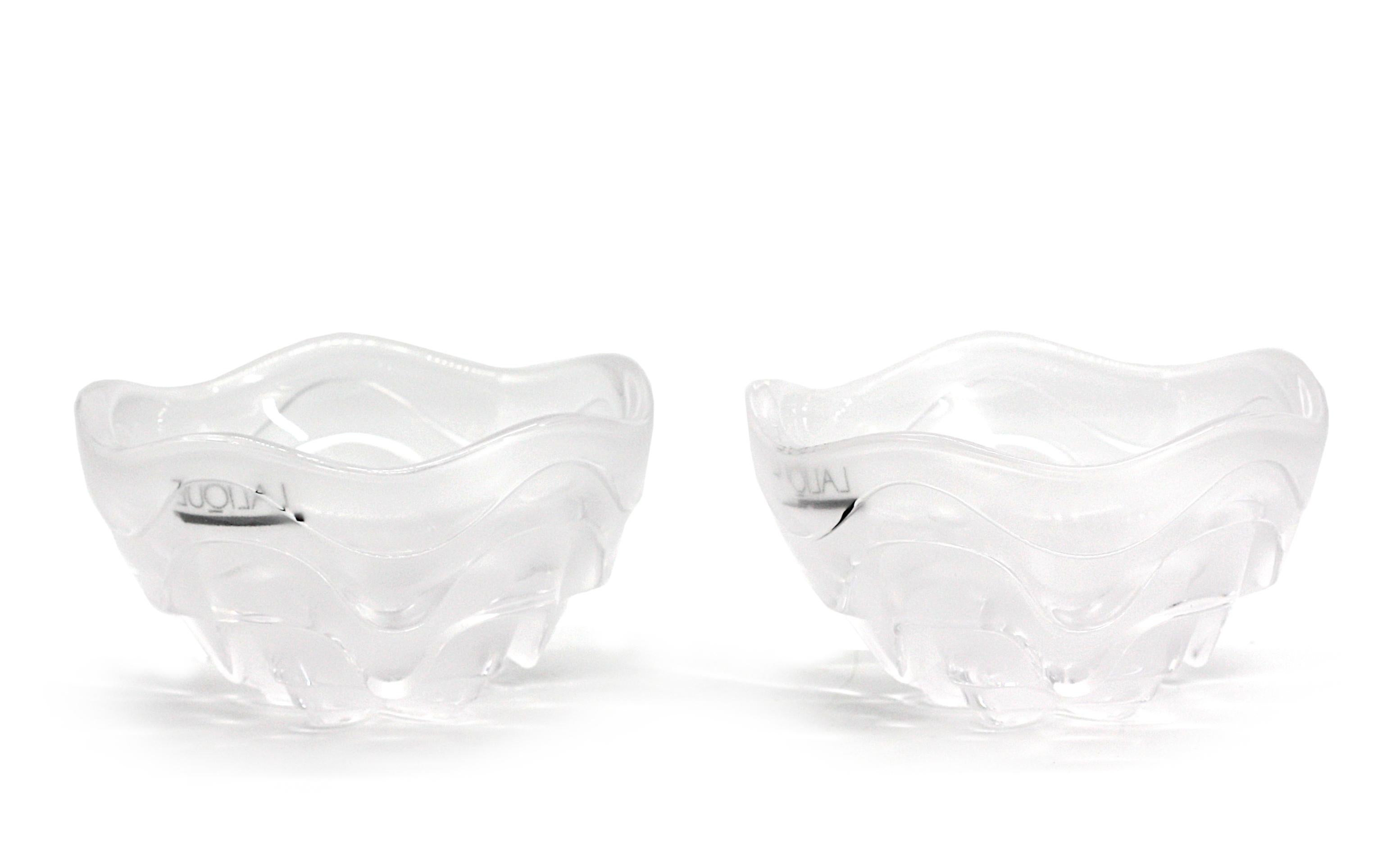 Paar Lalique farbloses Glas kleine Schalen im Angebot 1