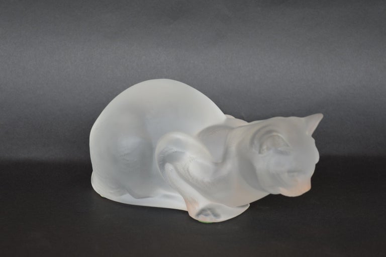 Pair of Lalique Frosted Glass Cats For Sale at 1stDibs