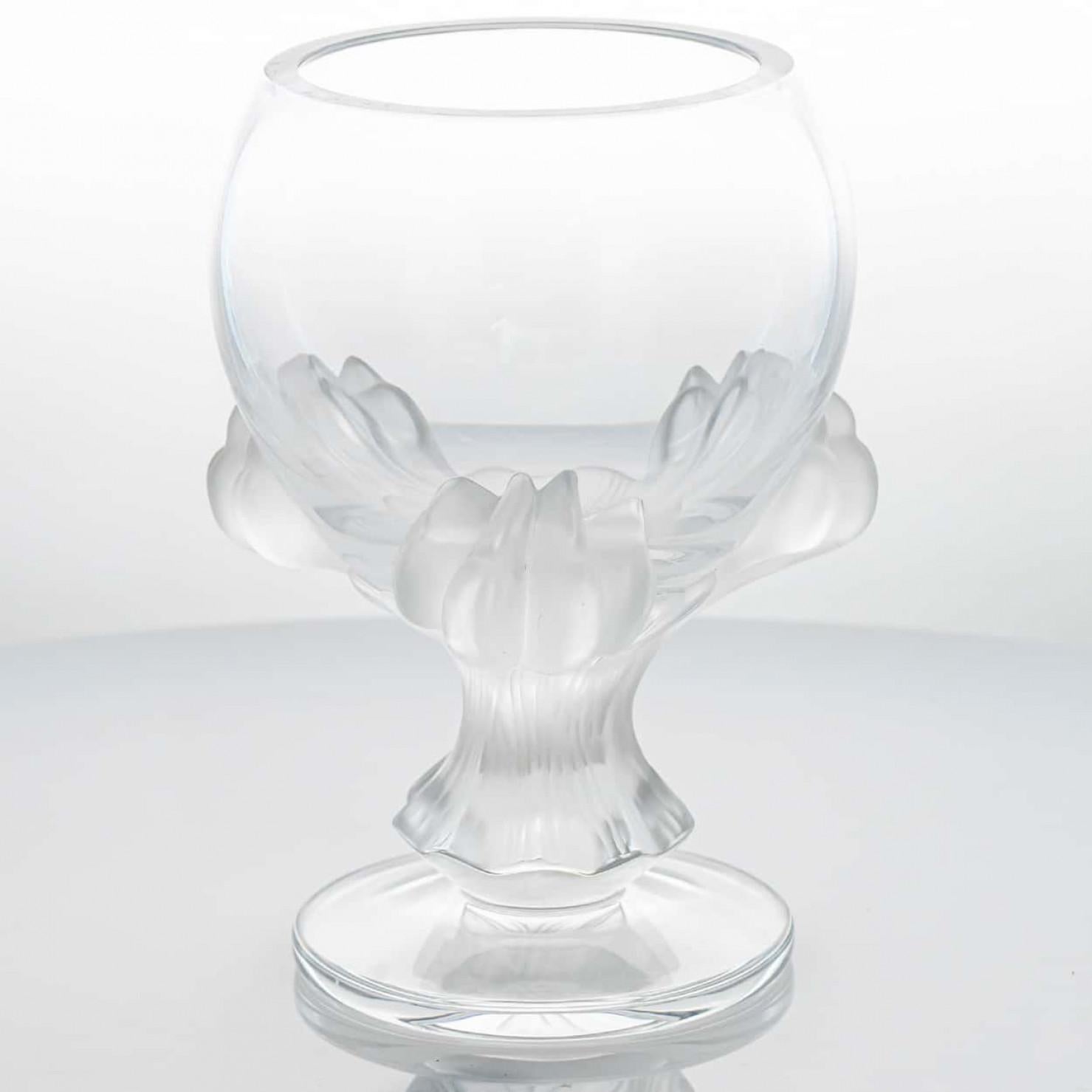 Fine XX secolo Coppia di vasi a ciotola Nature di Lalique in cristallo, Francia