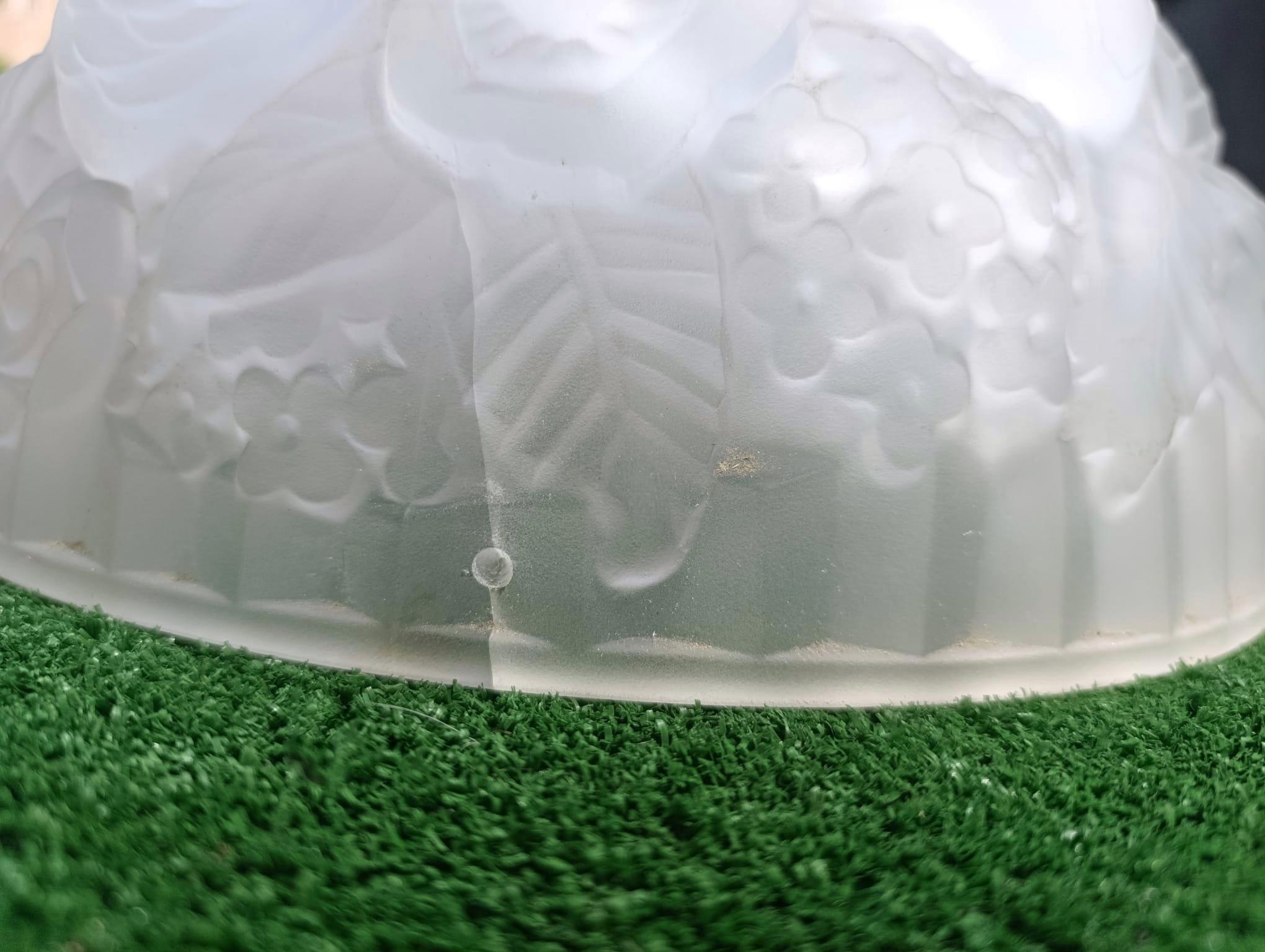 Paire de lampes de table en laiton nickelé de style Lalique Art Déco, années 1920 en vente 1
