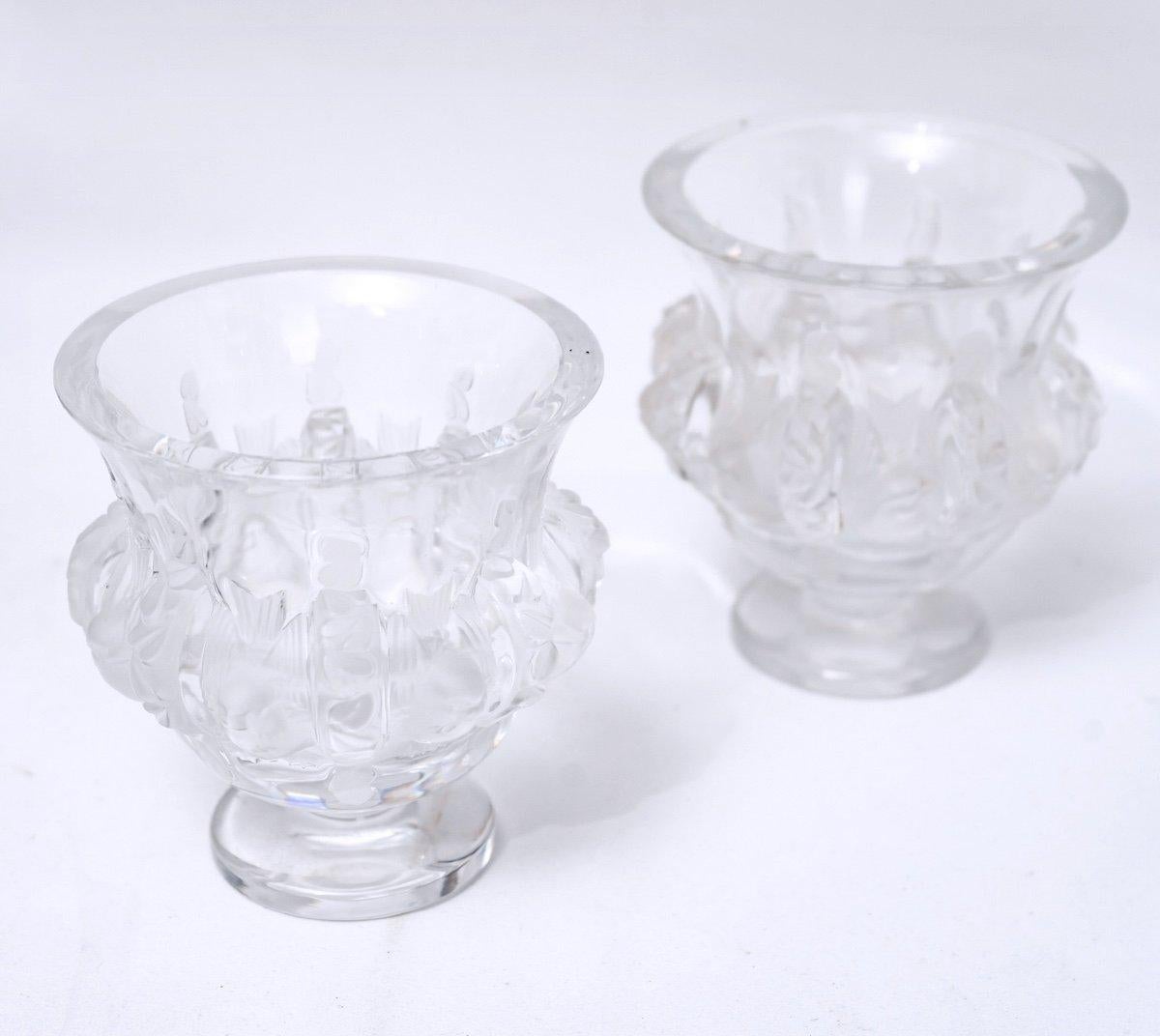 Pair Of Lalique Vases - Dampierre  - Satin Molded Crystal - Period: 20th Century In Excellent Condition For Sale In CRÉTEIL, FR