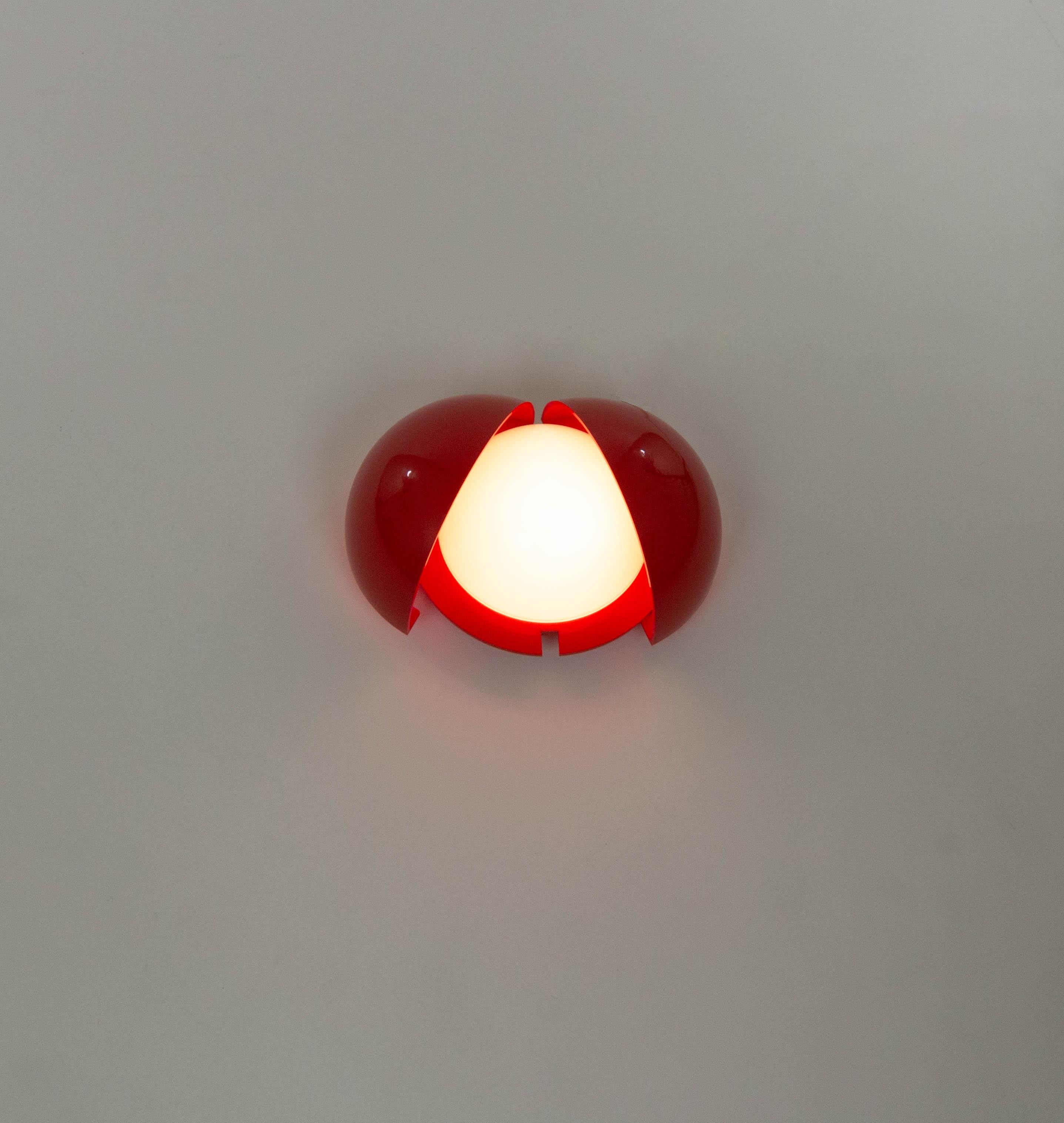 Pair of Lampira wall lamps by G.P.A. Monti for Fontana Arte, 1970s In Good Condition In Rotterdam, NL