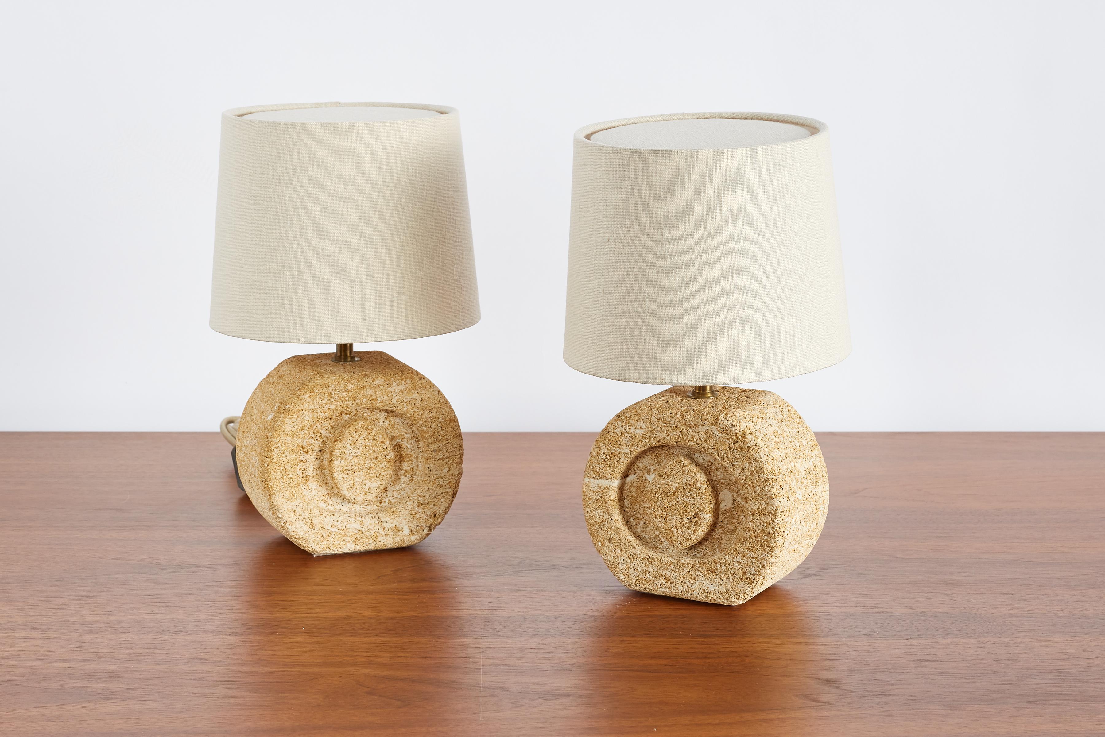 Pair of Mid-Century Limestone Table Lamps by Albert Tormos.

Petite in scale with New linen lampshades. 

Newly rewired. 