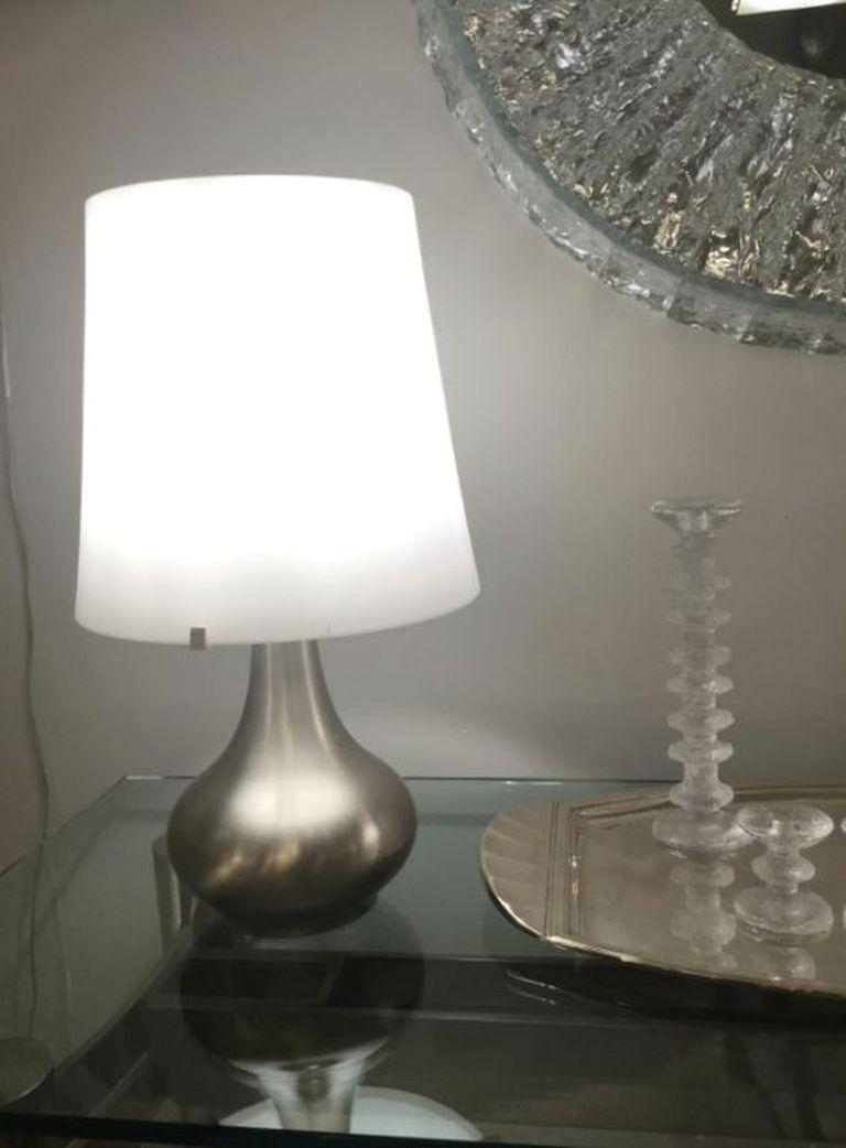 Pair of Lamps In Good Condition For Sale In New York, NY