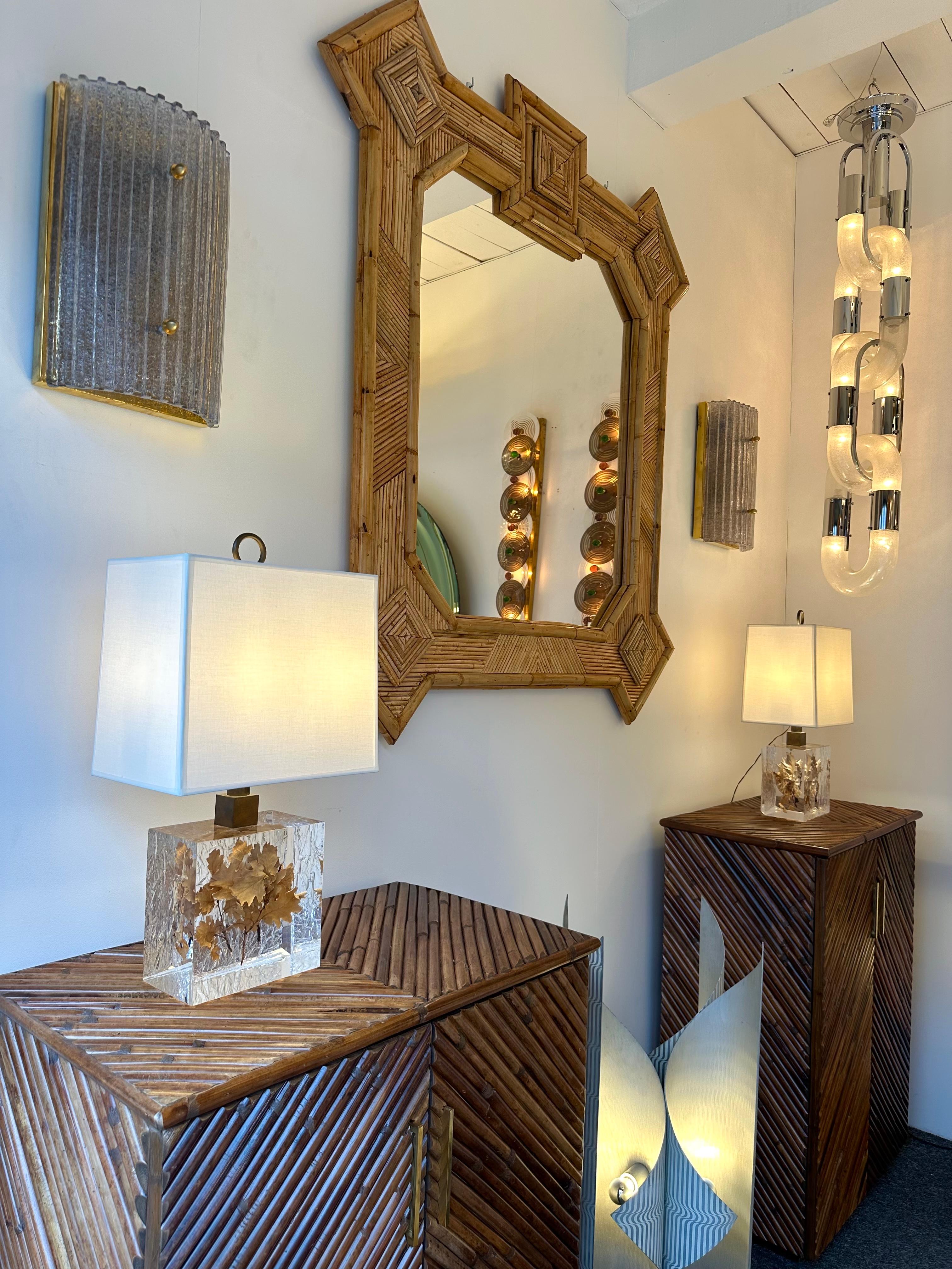 Mid-Century Modern Pair of Lamps  Fractal Resin Inclusion Leaves and Brass, France, 1970s For Sale