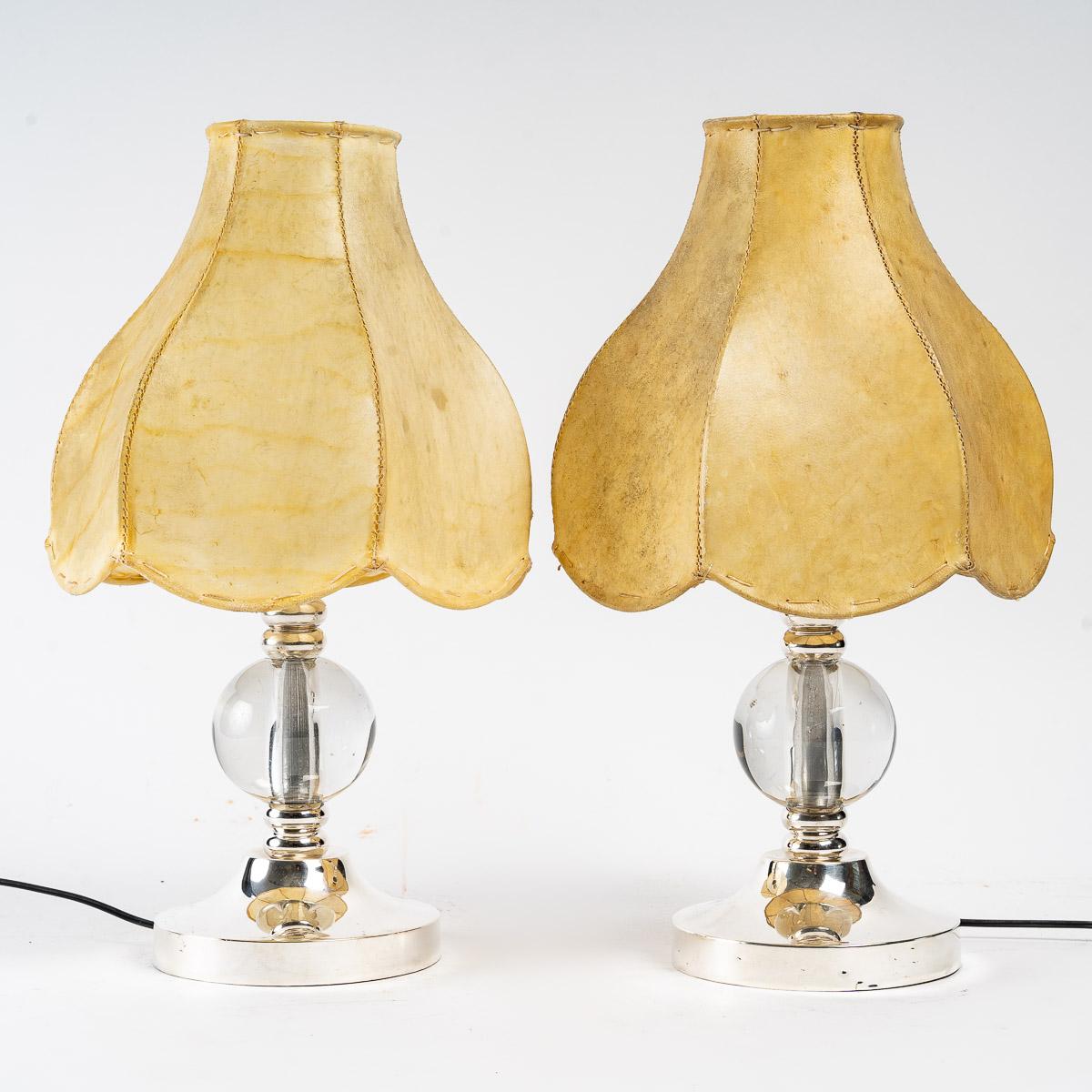 Pair of lamps from Chevets, 1930
Crystal and silver plated bronze, parchment shade.
Measures: H: 31.5 cm, D: 19 cm.
    