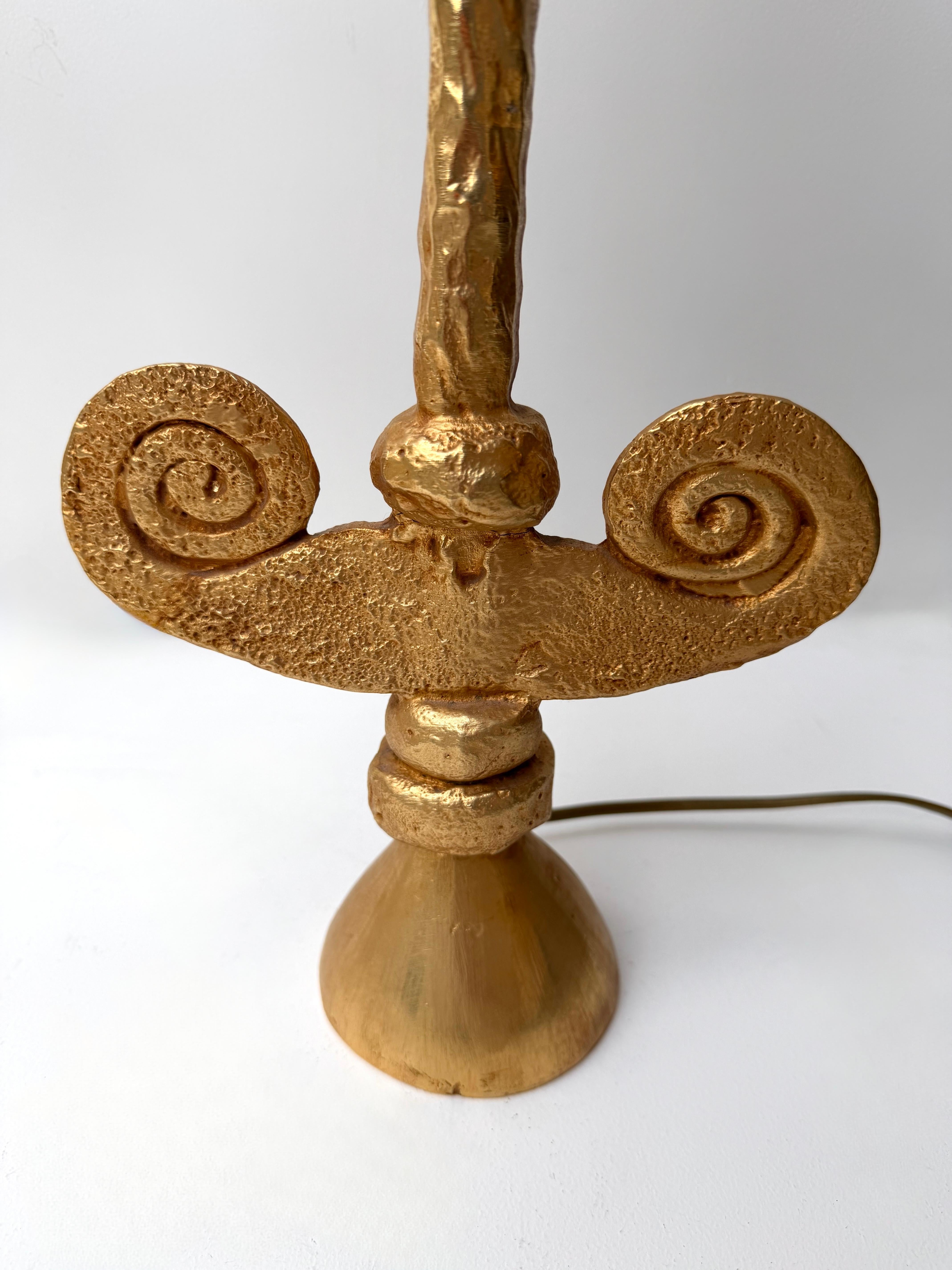 Lampenpaar Vergoldetes Metall von Pierre Casenove für Fondica, Frankreich, 1990er Jahre (Ende des 20. Jahrhunderts) im Angebot