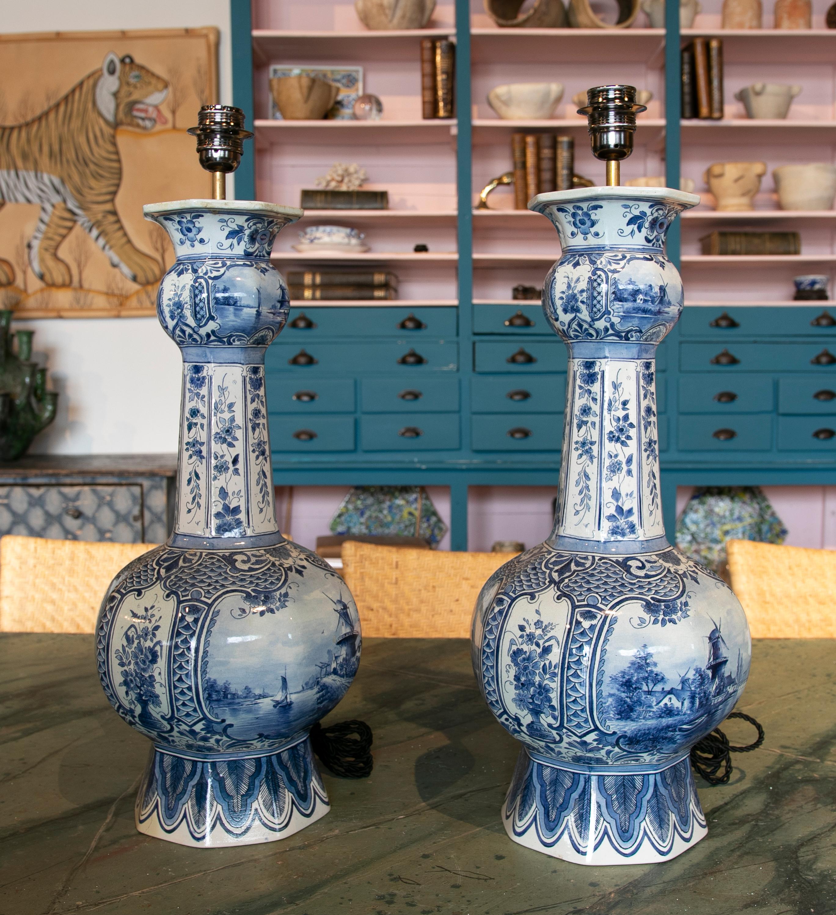 Pair of Lamps in Blue and White Glazed Ceramic Delf, Numbered and Signed In Good Condition In Marbella, ES