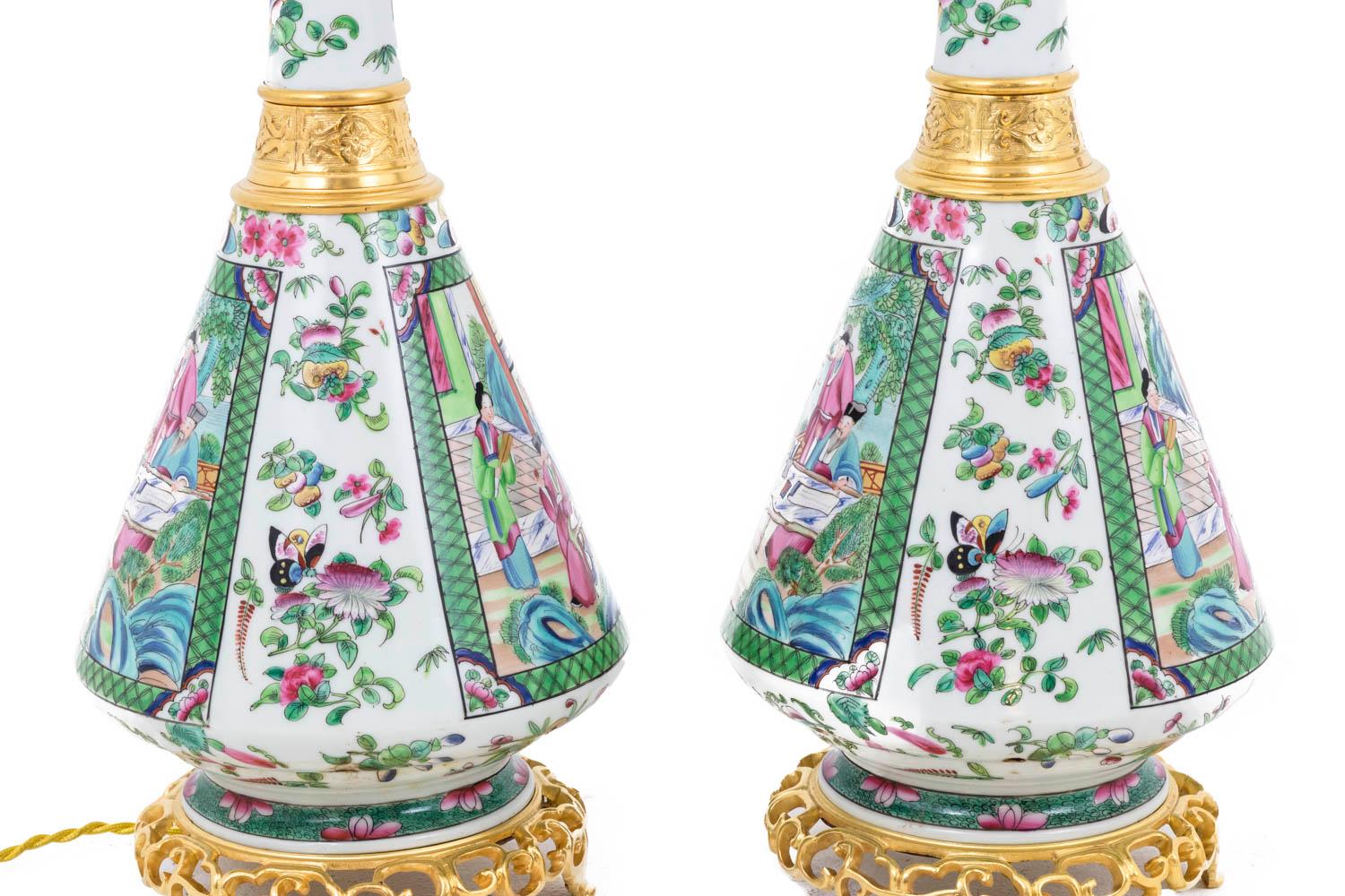 Pair of Lamps in Canton Porcelain, circa 1880 For Sale 4