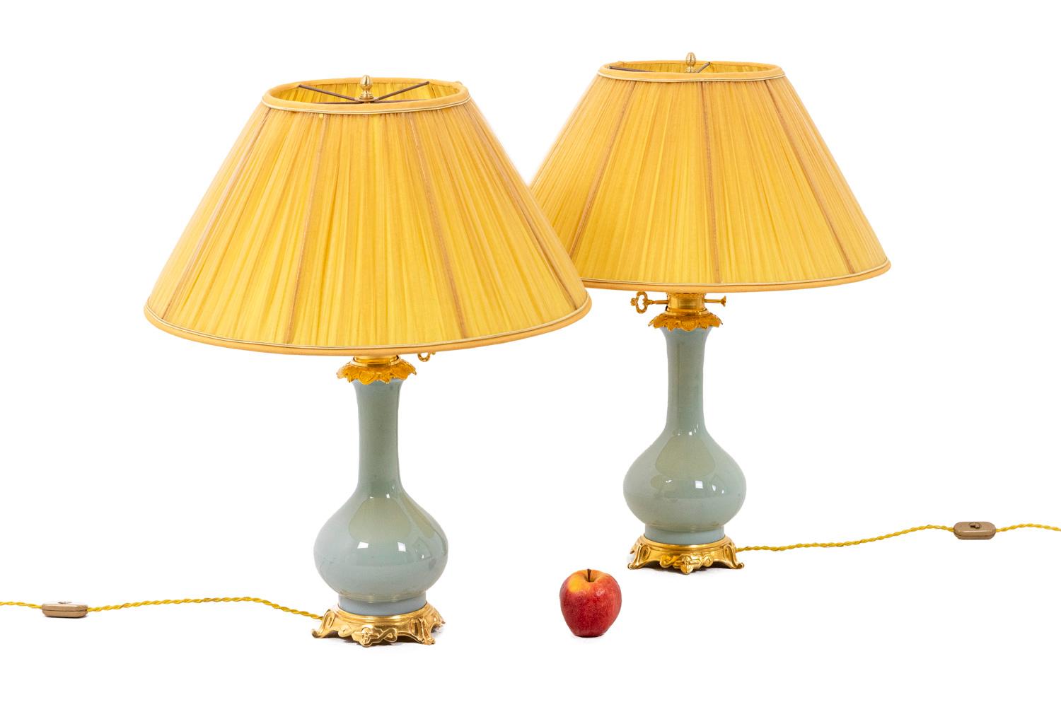 Pair of Lamps in Céladon Porcelain and Gilt Bronze, circa 1880 For Sale 4
