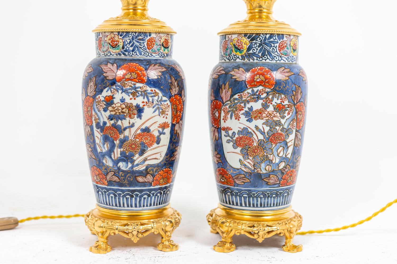 Late 19th Century Pair of Lamps in Imari Porcelain and Gilt Bronze, circa 1880