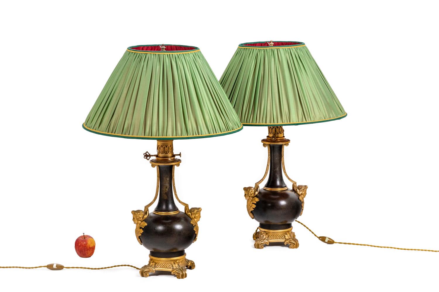 Lampenpaar aus Platte und vergoldeter Bronze, um 1880 im Angebot 6