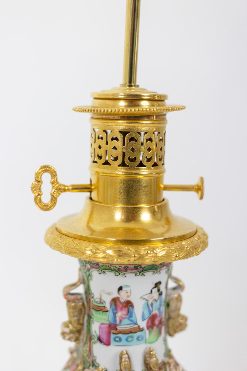 19th Century Pair of Lamps in Porcelain of Canton and Bronze, circa 1880