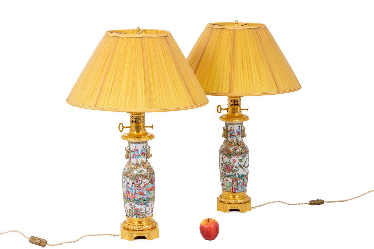 Pair of Lamps in Porcelain of Canton and Bronze, circa 1880 5