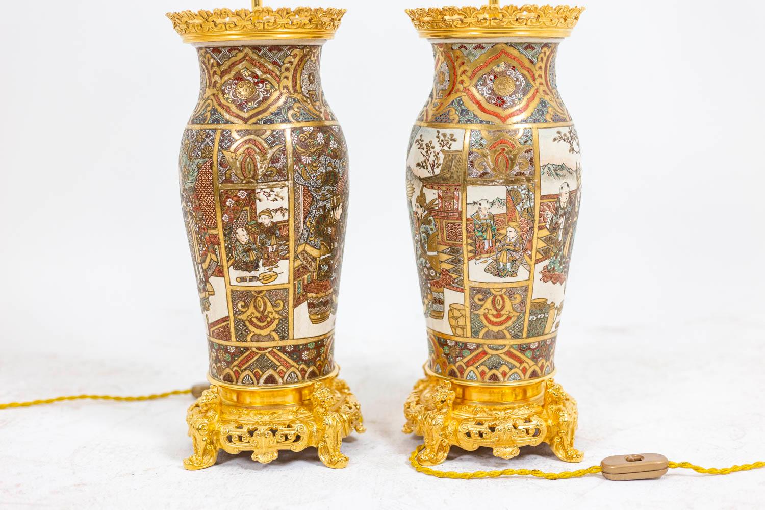 Lampenpaar aus Satsuma-Steingut und vergoldeter Bronze, um 1880 im Zustand „Gut“ im Angebot in Saint-Ouen, FR
