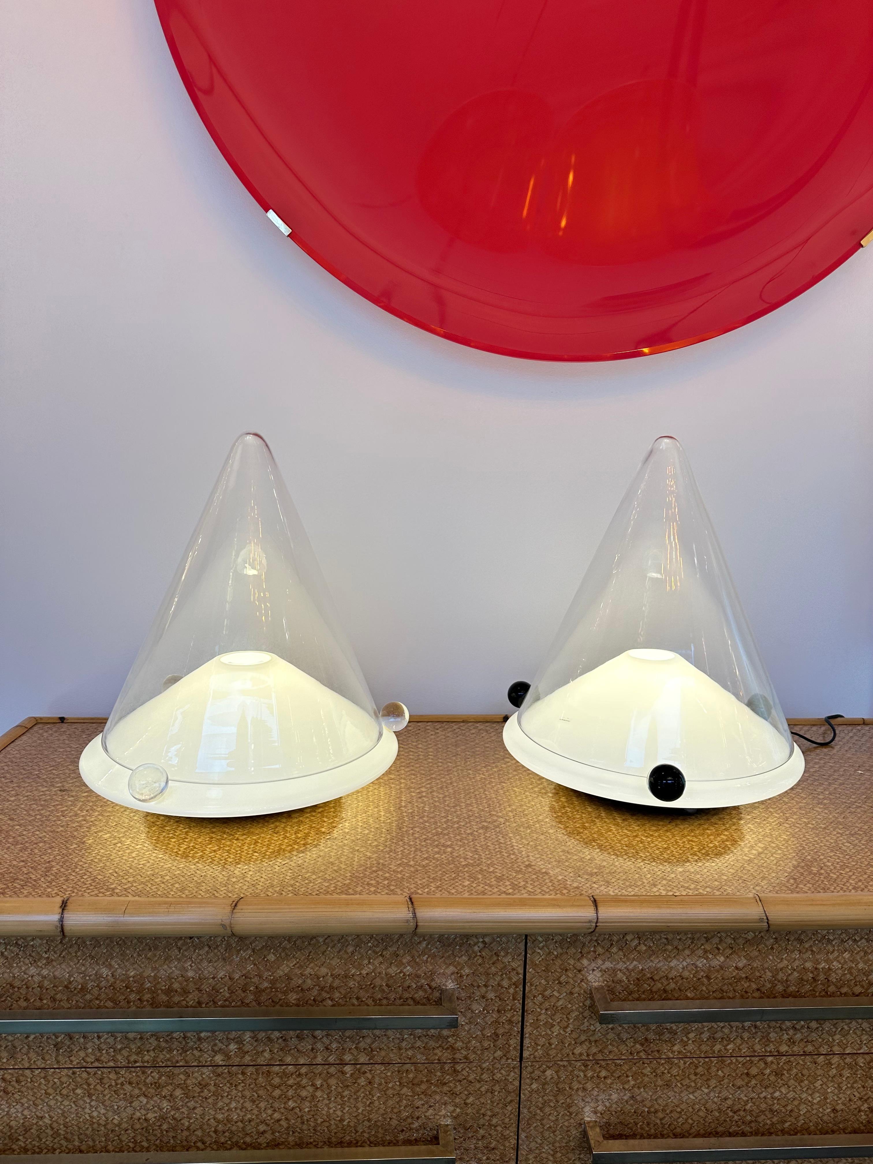 Fin du 20e siècle Paire de lampes en verre de Murano par Leucos, Italie, années 1980 en vente