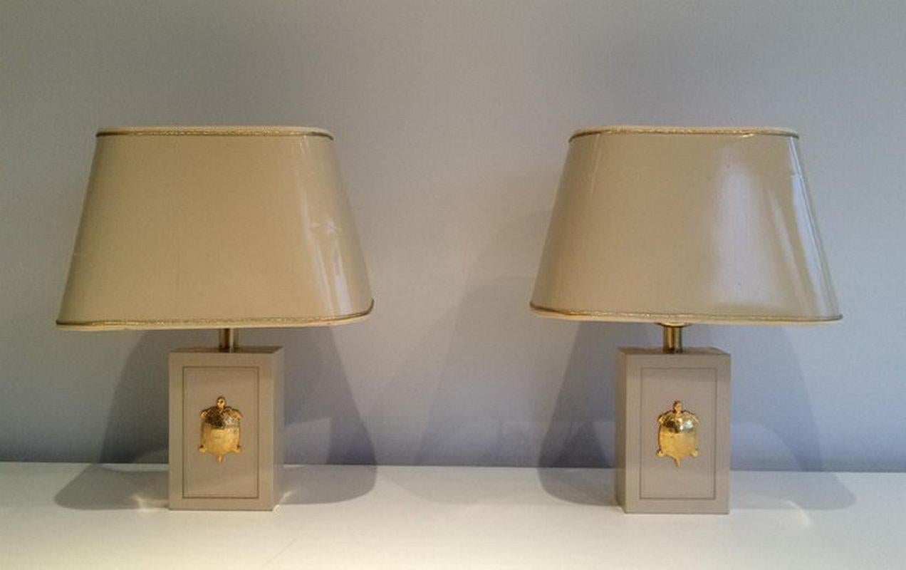 Mid-Century Modern Pair of Lamps with Gild Turtles Ornaments, circa 1970 For Sale