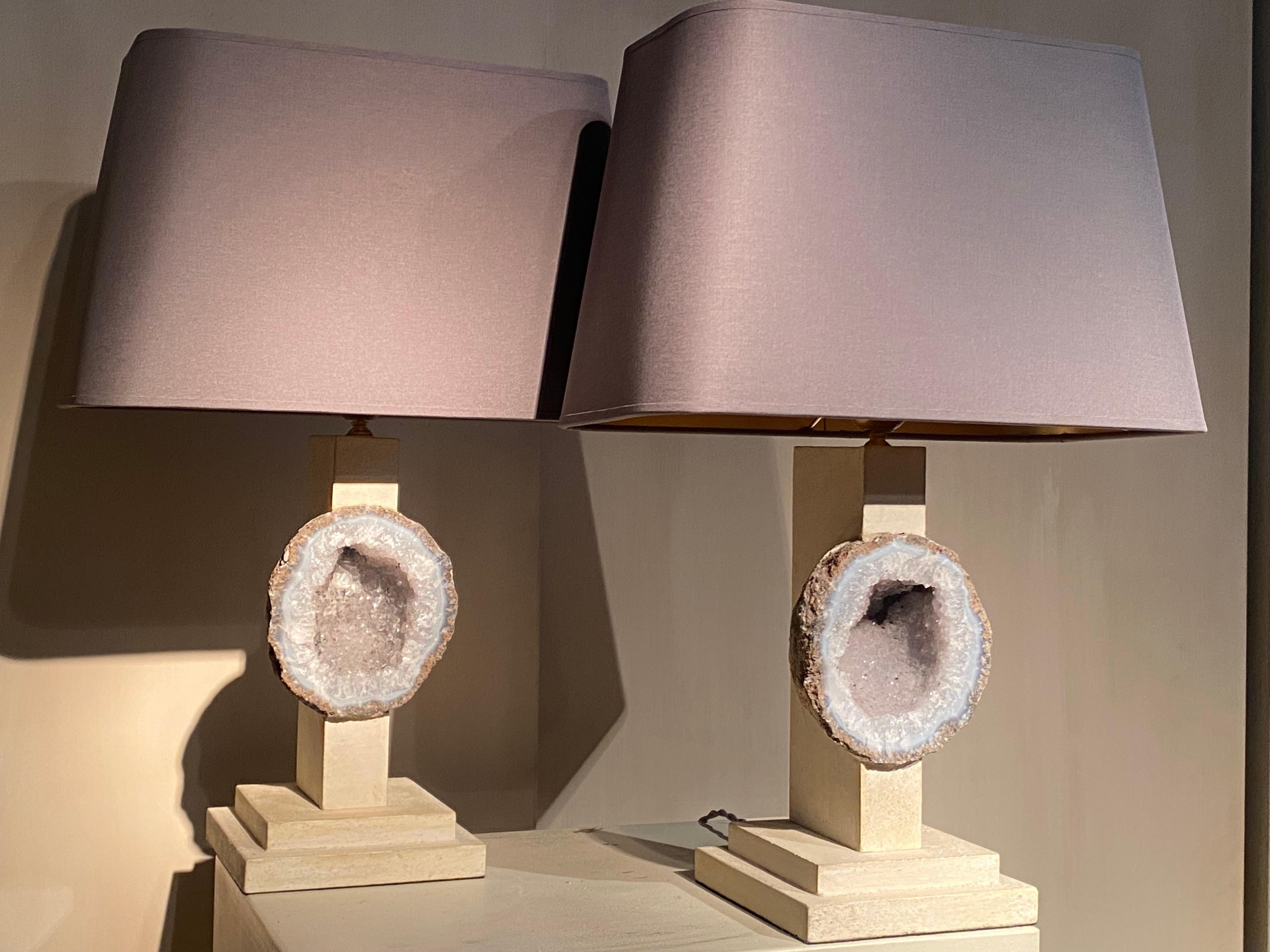Pair of Lamps with Quartz stone For Sale 2
