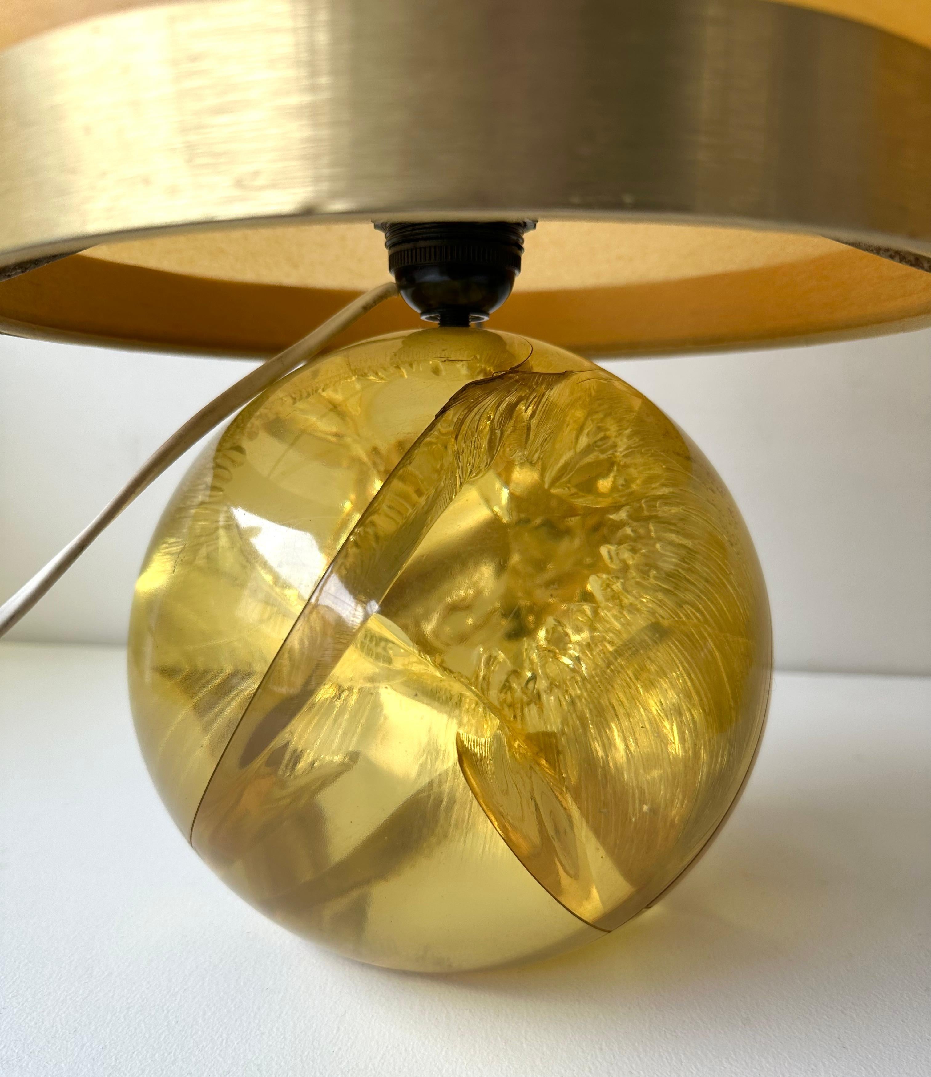 Paire de lampes en résine fractale jaune par François Godebski , France, années 1970 en vente 2