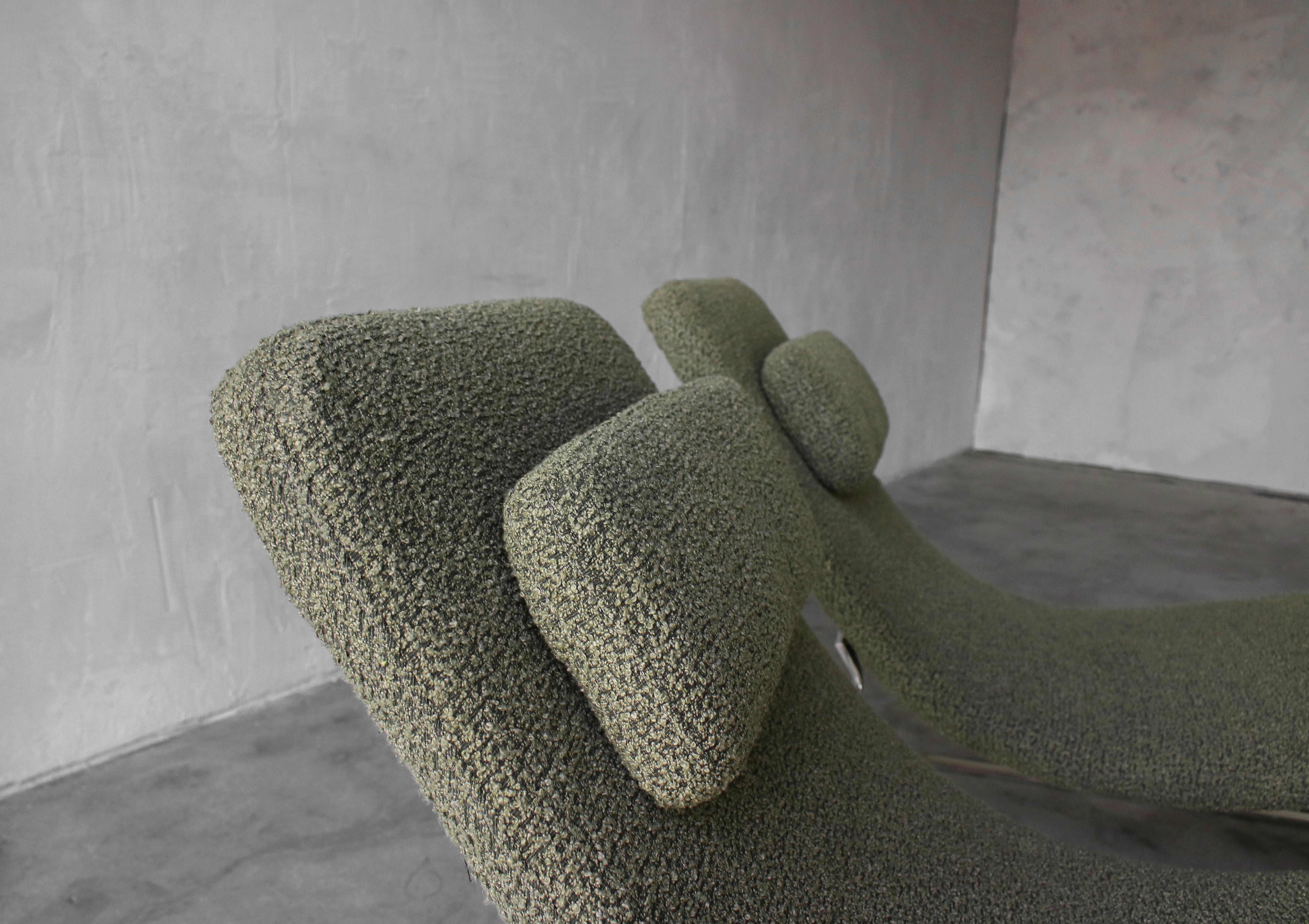 Bouclé Pair of Landscape Chaise Lounges by B & B Italia