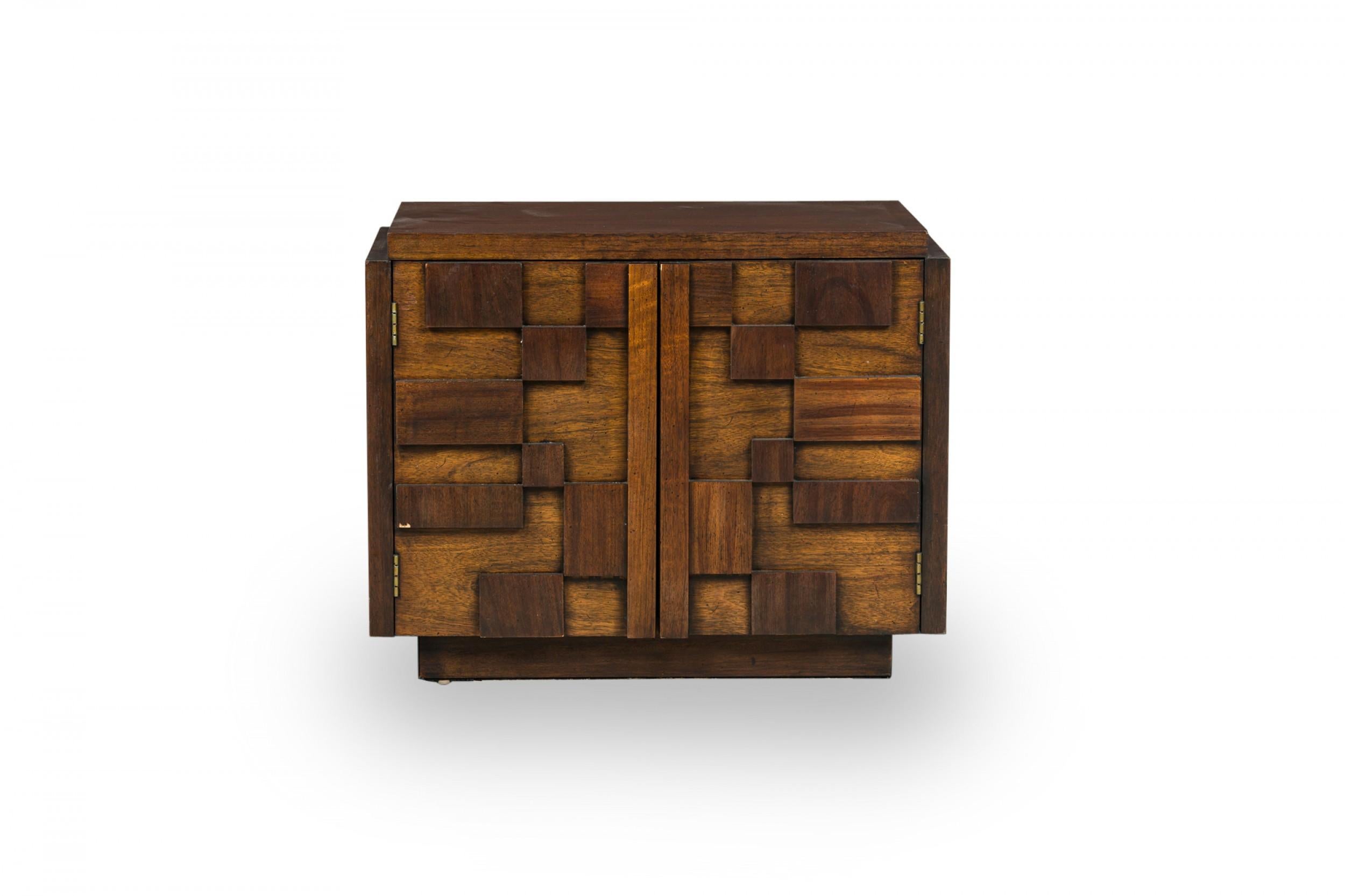 Pair of American Mid-Century Modern mahogany 
