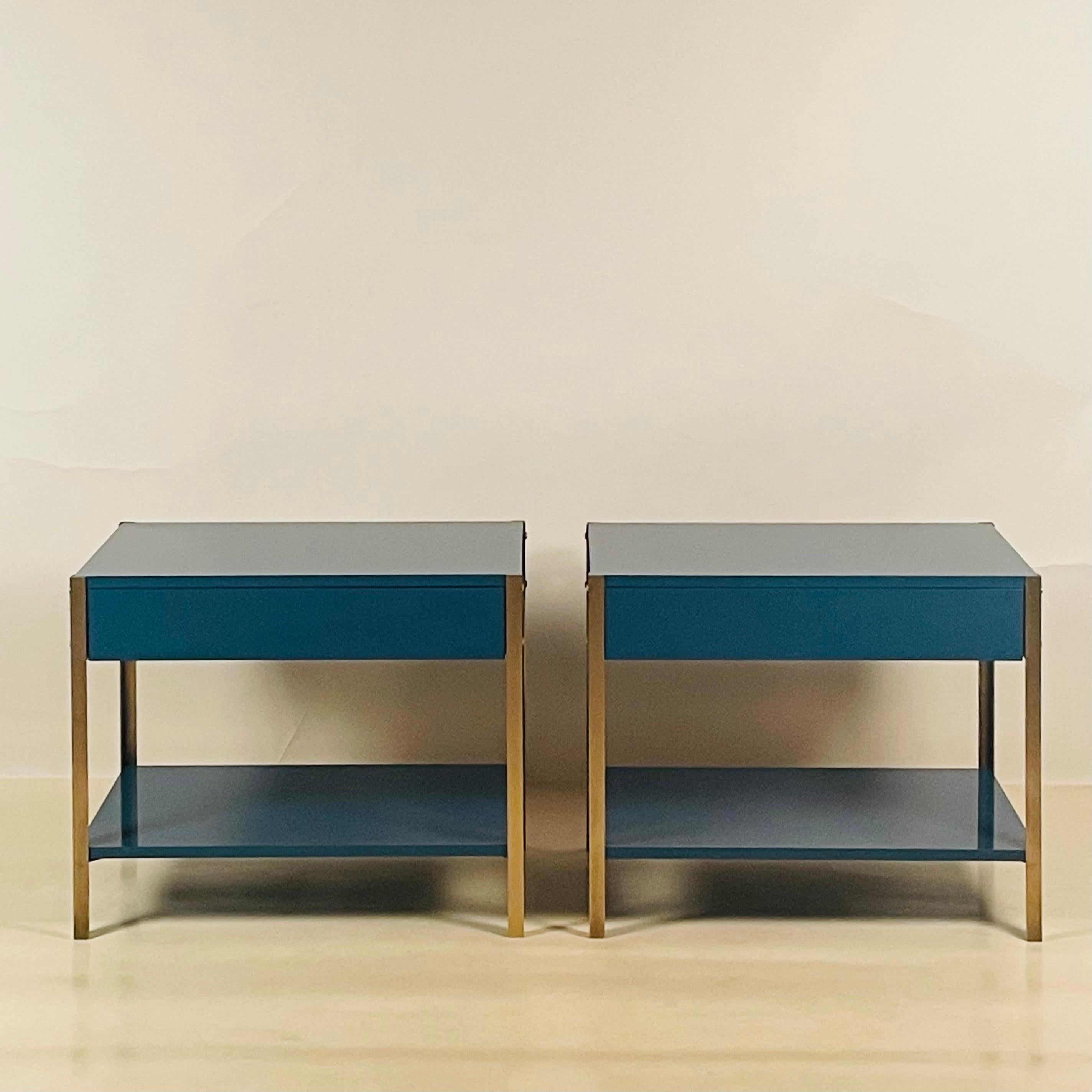 Modern Pair of 'Laque' Custom Lacquer and Brushed Brass Nightstands by Design Frères For Sale