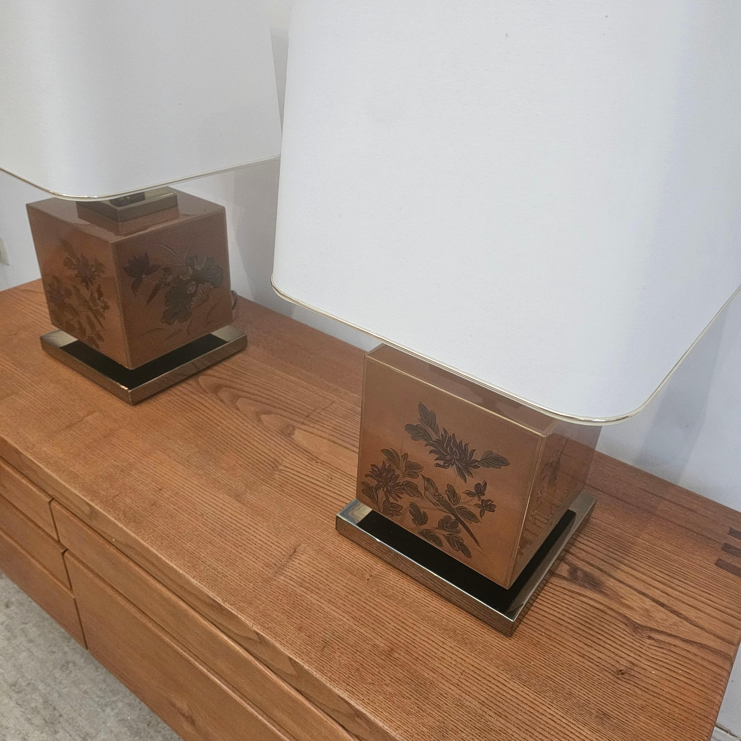 Pareja de Lámparas Laqueadas Estilo Chinoiserie Años 70, Francia finales del siglo XX en venta